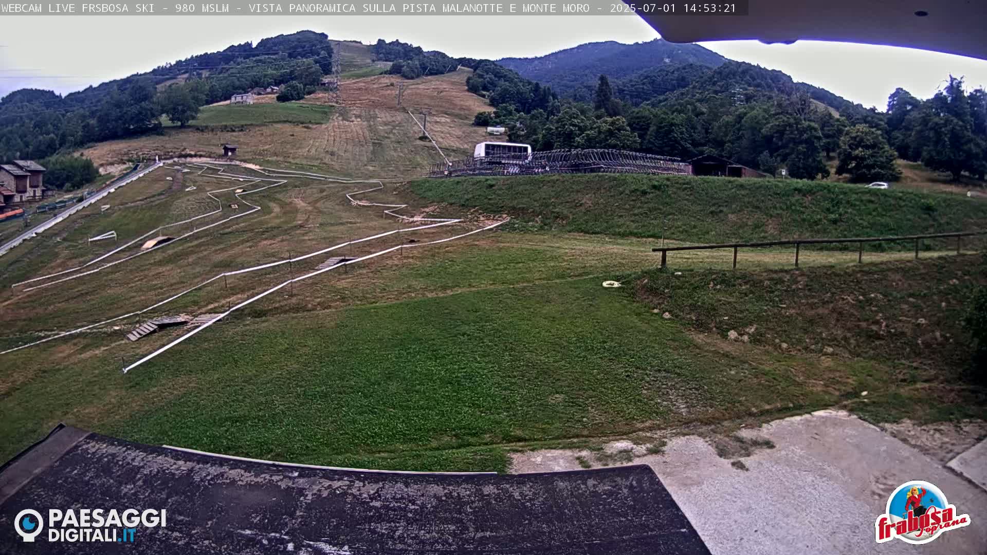 Frabosa , Prato Nevoso Village & Ski Slopes Live Cam - Cuneo, Piedmont, Italy