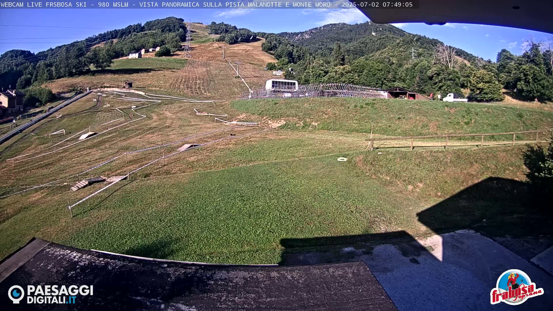 Frabosa , Prato Nevoso Village & Ski Slopes Live Cam - Cuneo, Piedmont, Italy