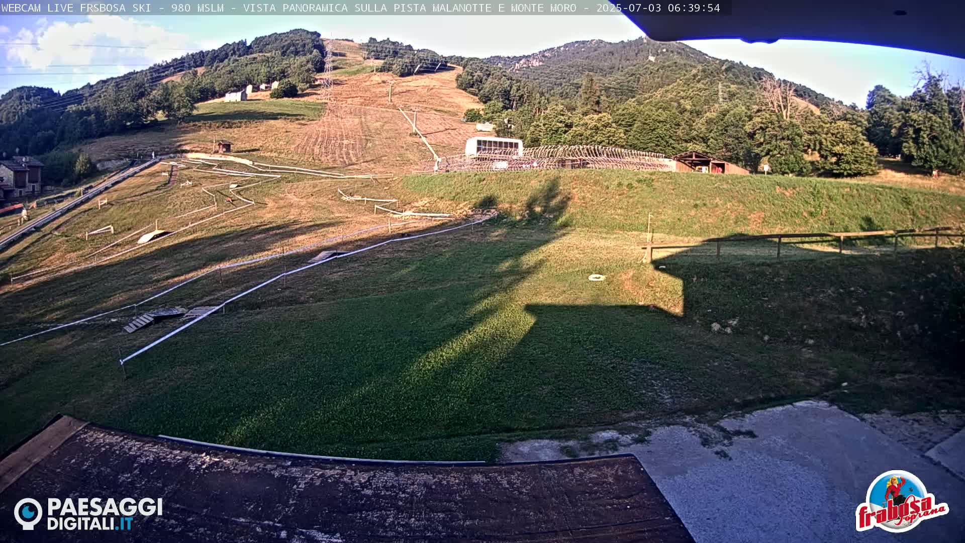 Frabosa , Prato Nevoso Village & Ski Slopes Live Cam - Cuneo, Piedmont, Italy
