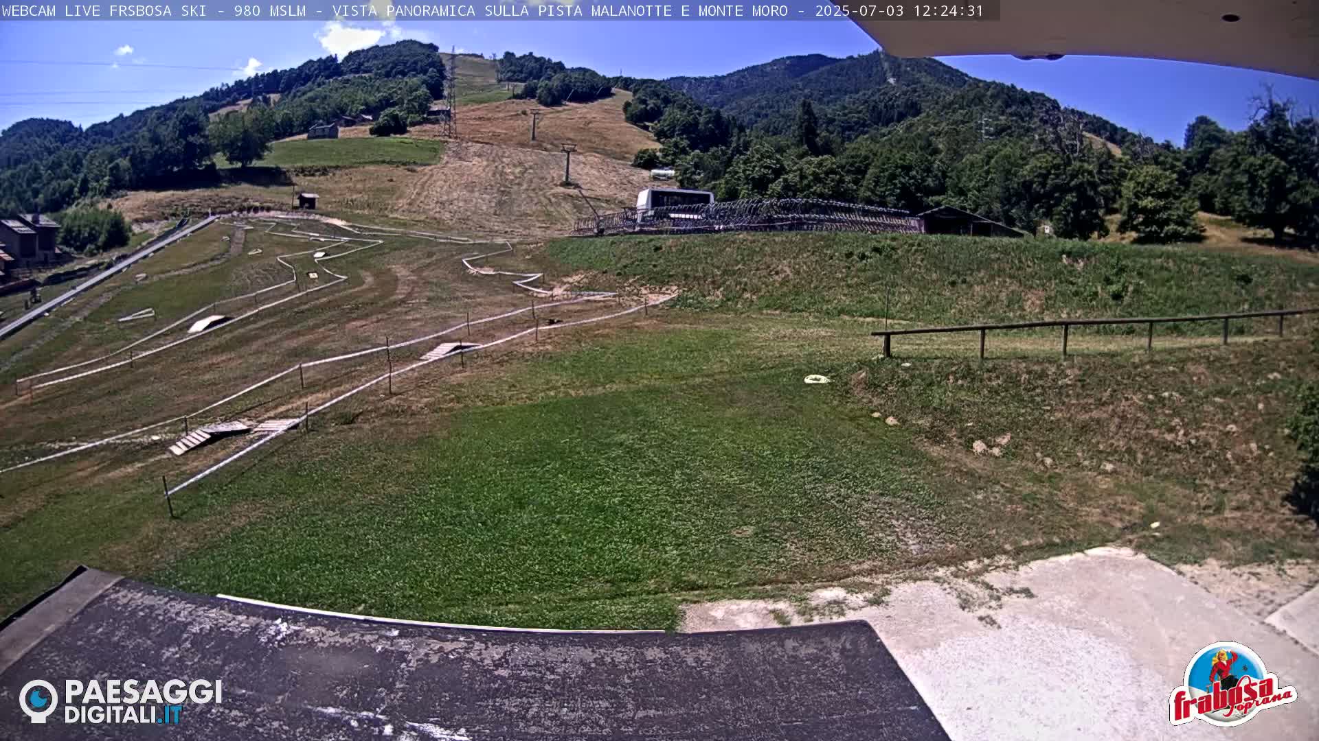 Frabosa , Prato Nevoso Village & Ski Slopes Live Cam - Cuneo, Piedmont, Italy