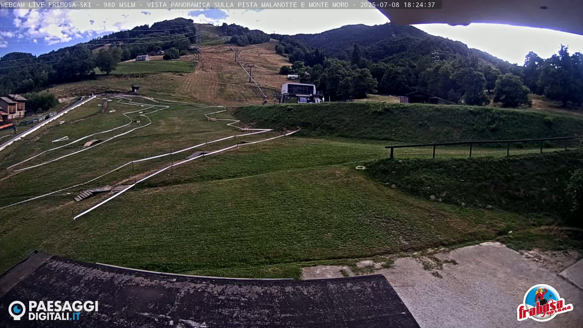 Frabosa , Prato Nevoso Village & Ski Slopes Live Cam - Cuneo, Piedmont, Italy
