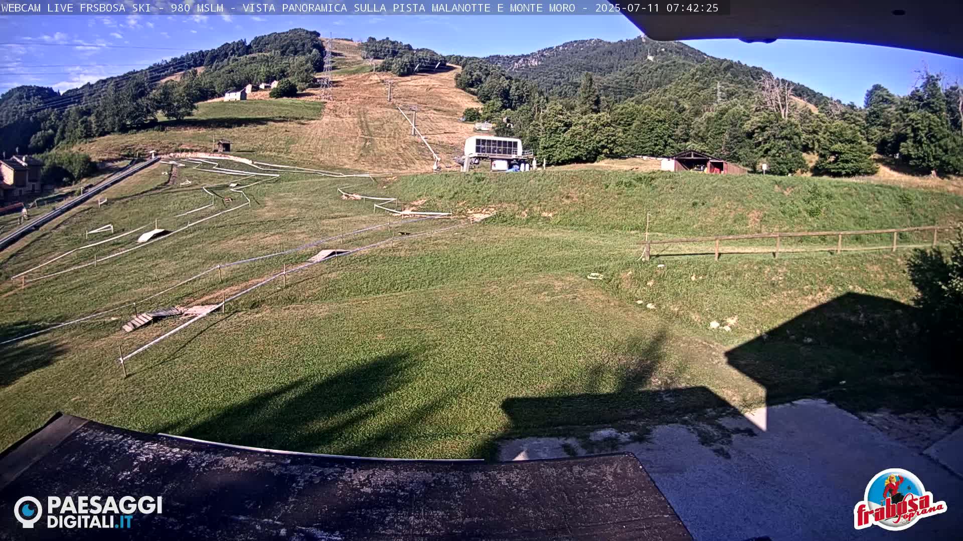 Frabosa , Prato Nevoso Village & Ski Slopes Live Cam - Cuneo, Piedmont, Italy