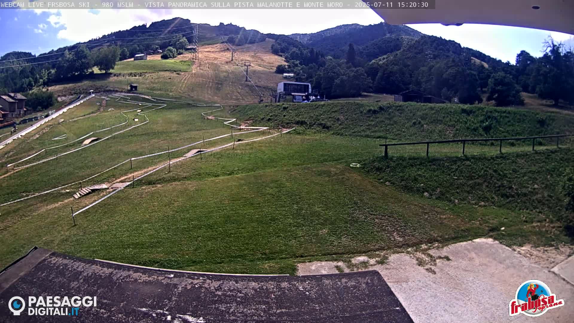 Frabosa , Prato Nevoso Village & Ski Slopes Live Cam - Cuneo, Piedmont, Italy