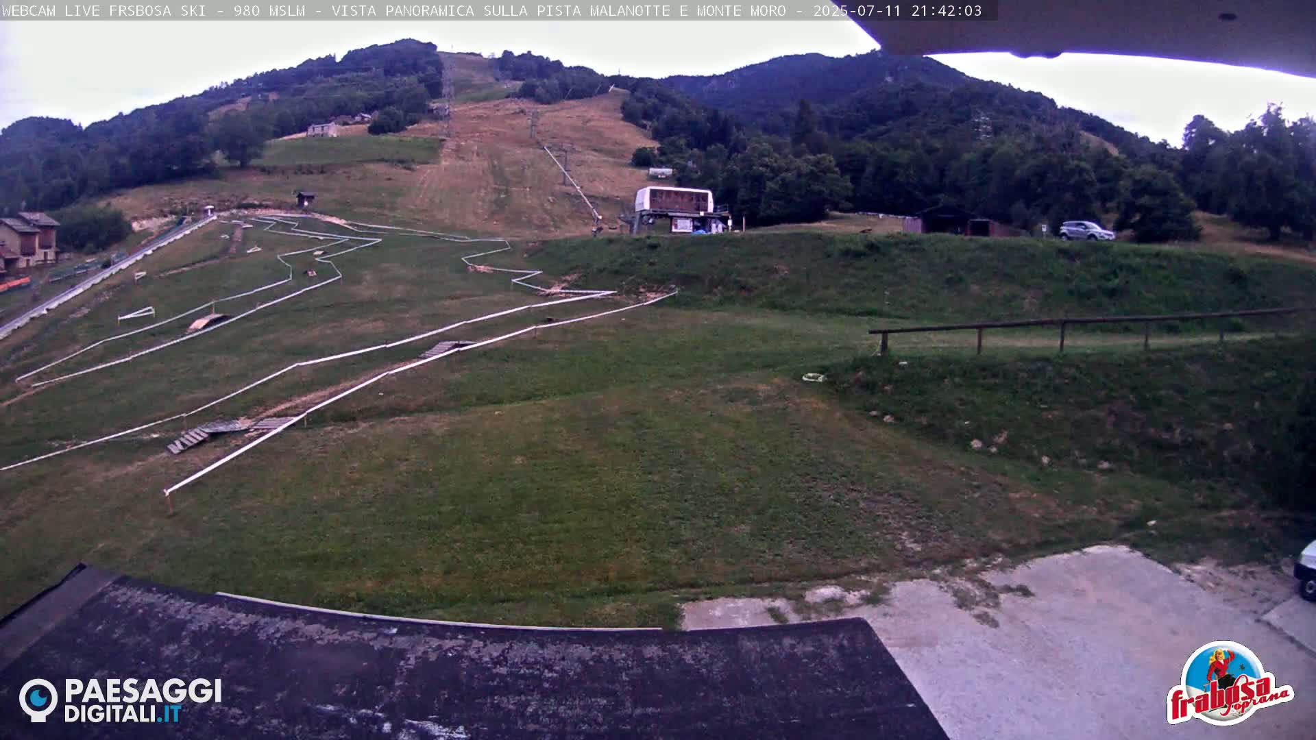 Frabosa , Prato Nevoso Village & Ski Slopes Live Cam - Cuneo, Piedmont, Italy