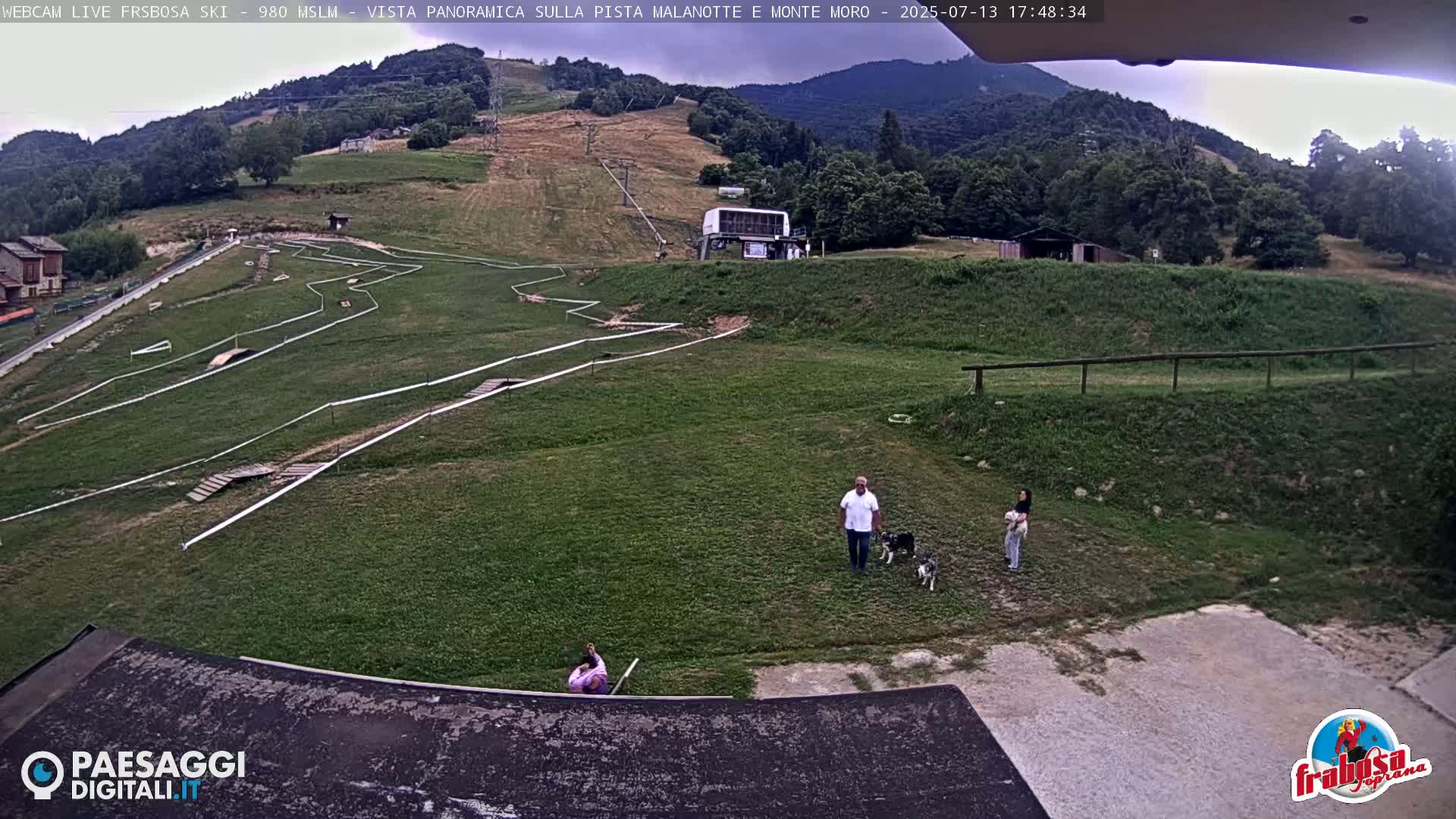 Frabosa , Prato Nevoso Village & Ski Slopes Live Cam - Cuneo, Piedmont, Italy