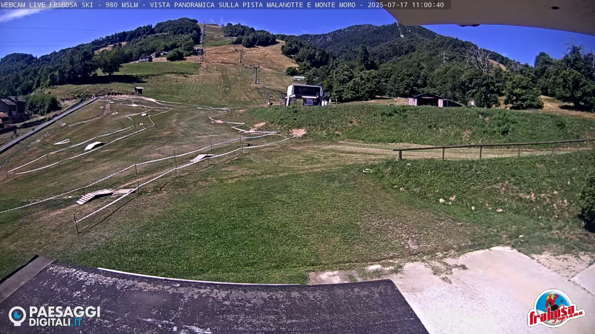 Frabosa , Prato Nevoso Village & Ski Slopes Live Cam - Cuneo, Piedmont, Italy