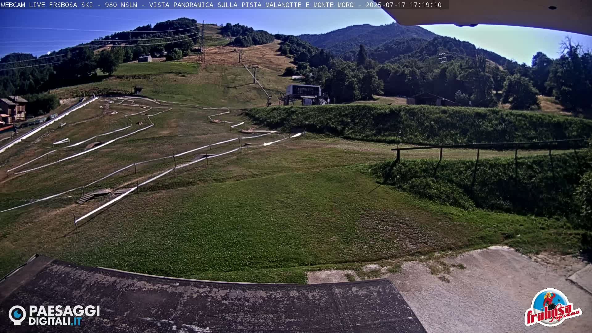 Frabosa , Prato Nevoso Village & Ski Slopes Live Cam - Cuneo, Piedmont, Italy