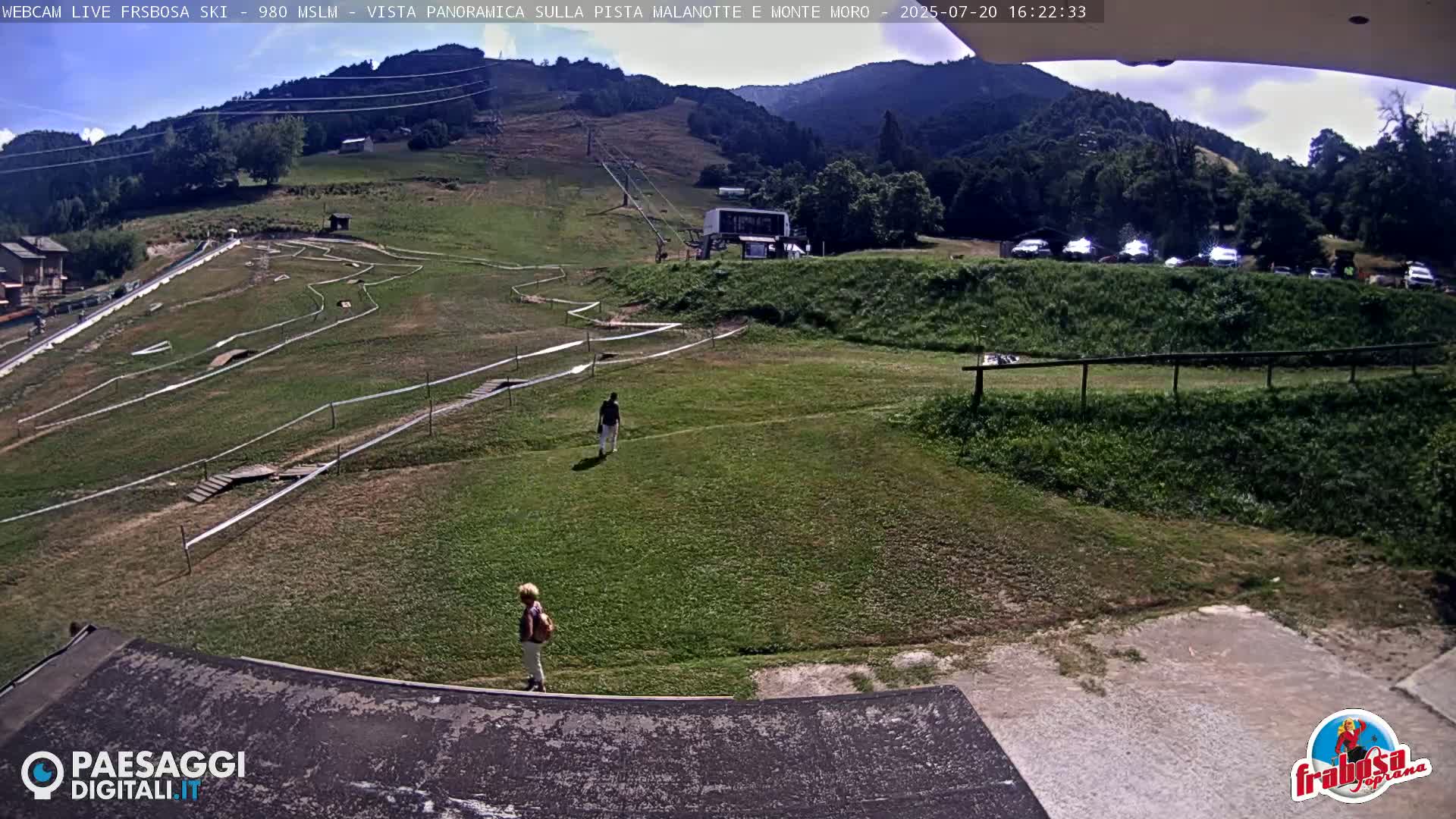 Frabosa , Prato Nevoso Village & Ski Slopes Live Cam - Cuneo, Piedmont, Italy