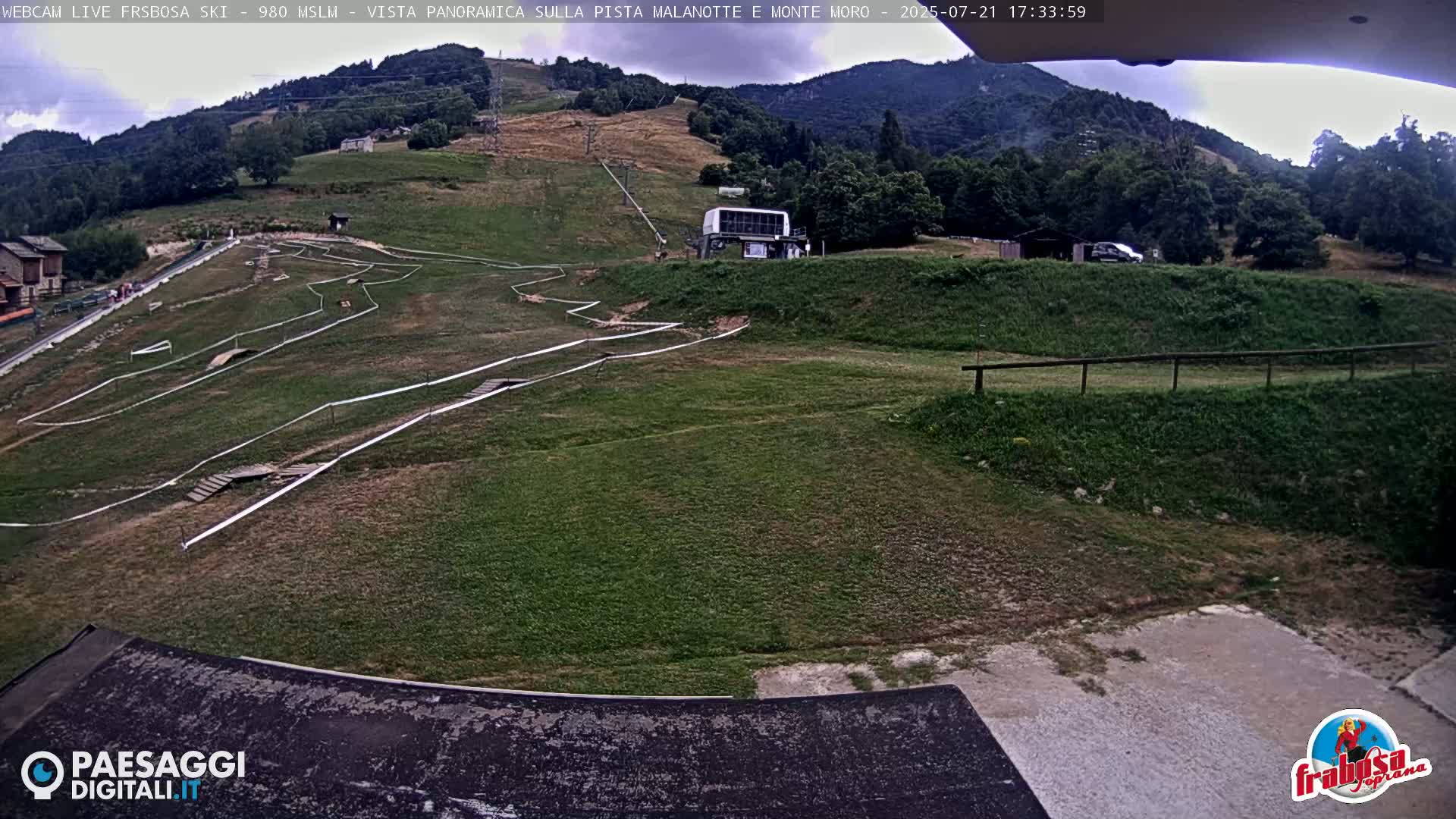 Frabosa , Prato Nevoso Village & Ski Slopes Live Cam - Cuneo, Piedmont, Italy