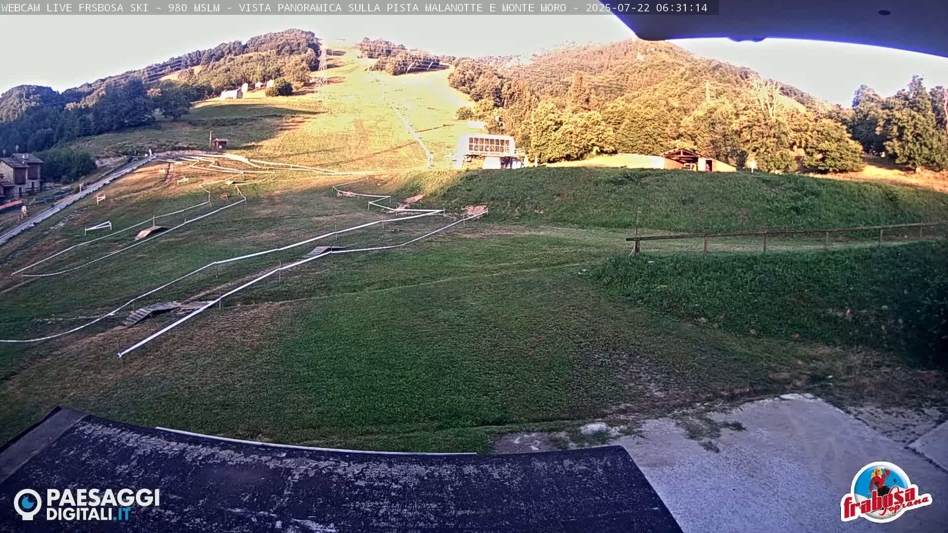 Frabosa , Prato Nevoso Village & Ski Slopes Live Cam - Cuneo, Piedmont, Italy