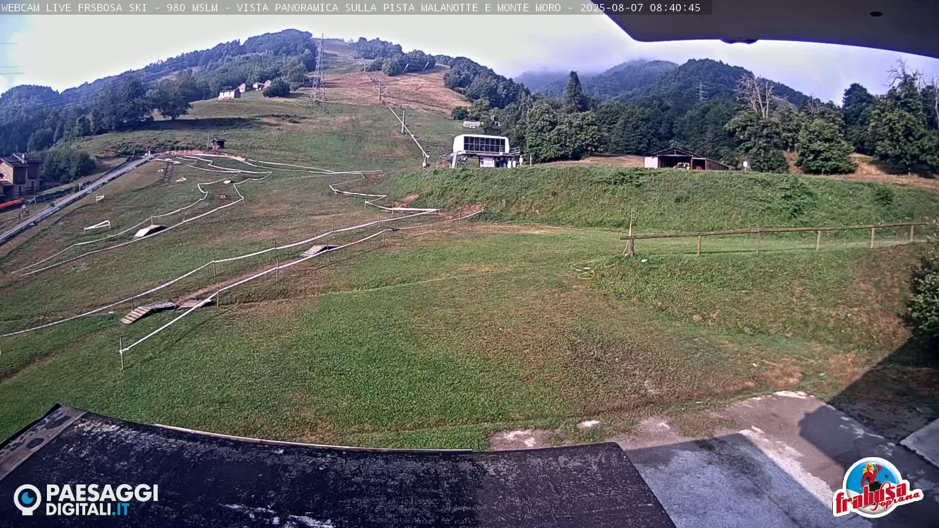 Frabosa , Prato Nevoso Village & Ski Slopes Live Cam - Cuneo, Piedmont, Italy