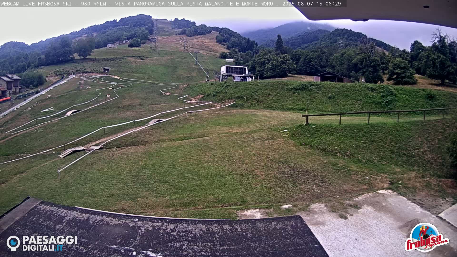 Frabosa , Prato Nevoso Village & Ski Slopes Live Cam - Cuneo, Piedmont, Italy