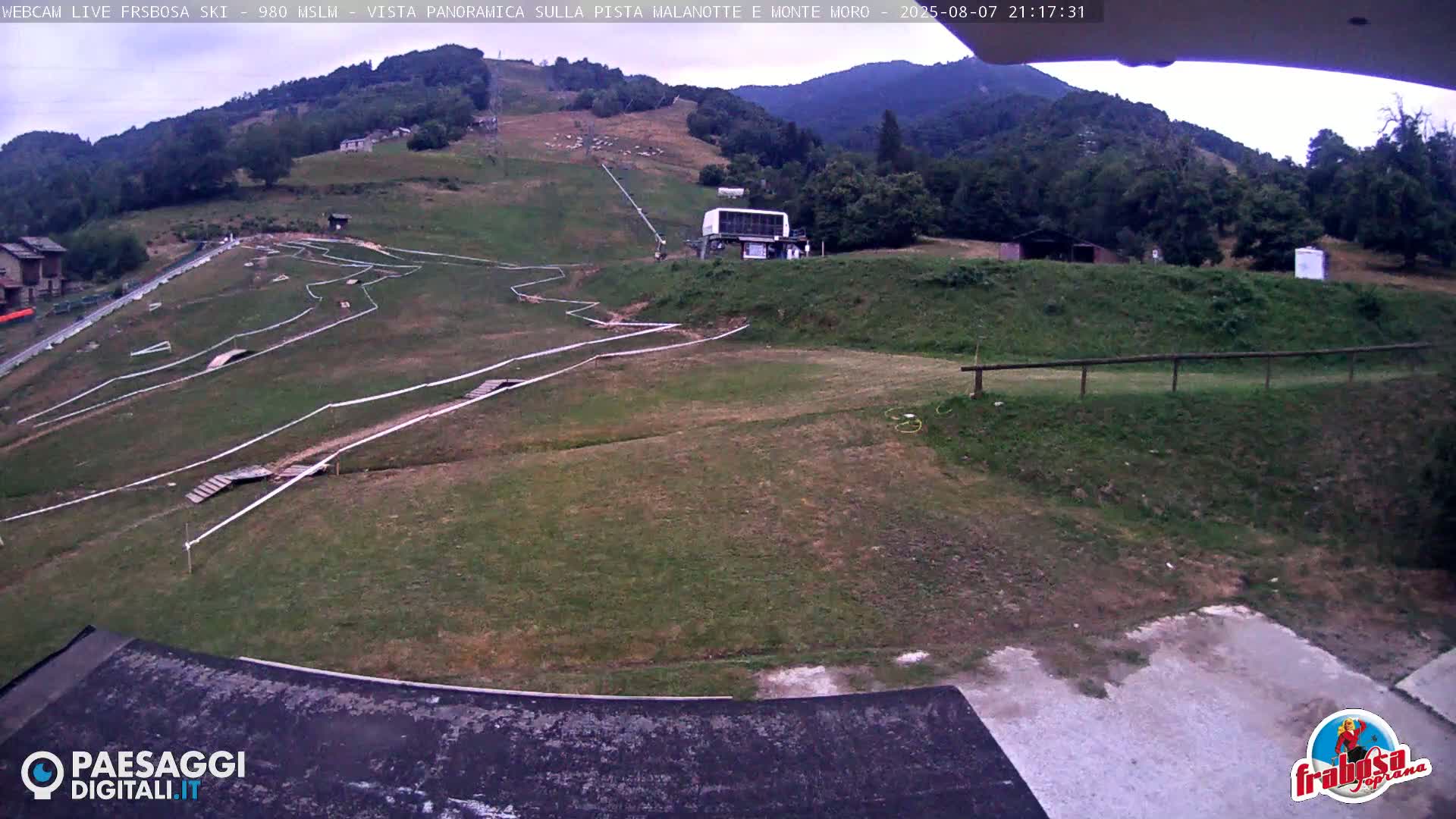 Frabosa , Prato Nevoso Village & Ski Slopes Live Cam - Cuneo, Piedmont, Italy