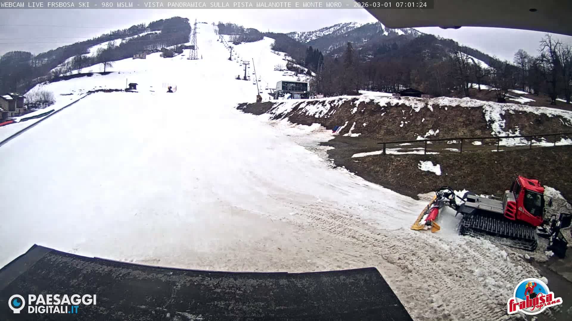 Frabosa , Prato Nevoso Village & Ski Slopes Live Cam - Cuneo, Piedmont, Italy