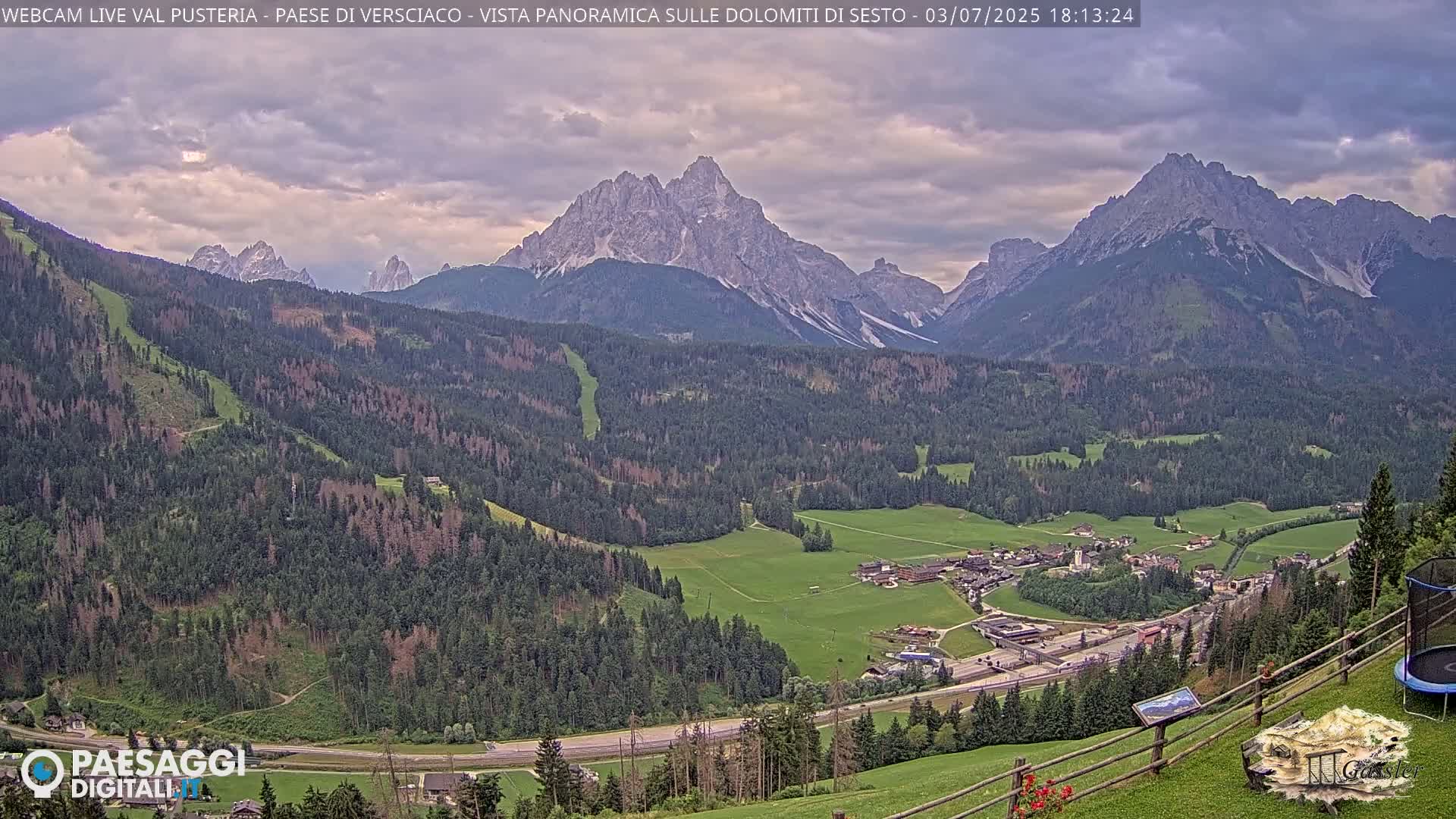 Val Pusteria (Puster Valley), Versciaco Vierschach Village & 3 Zinnen Dolomites Mountain View Live Cam - South Tyrol (Bolzano) , Trentino-South Tyrol (Trentino-Alto Adige/Südtirol), Italy