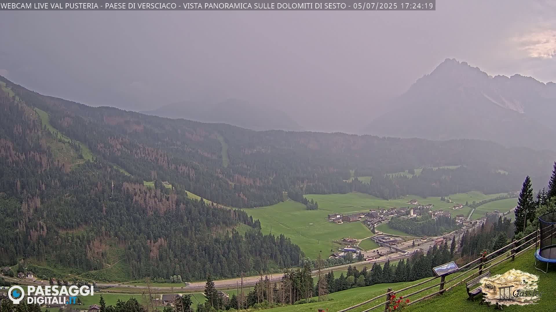 Val Pusteria (Puster Valley), Versciaco Vierschach Village & 3 Zinnen Dolomites Mountain View Live Cam - South Tyrol (Bolzano) , Trentino-South Tyrol (Trentino-Alto Adige/Südtirol), Italy