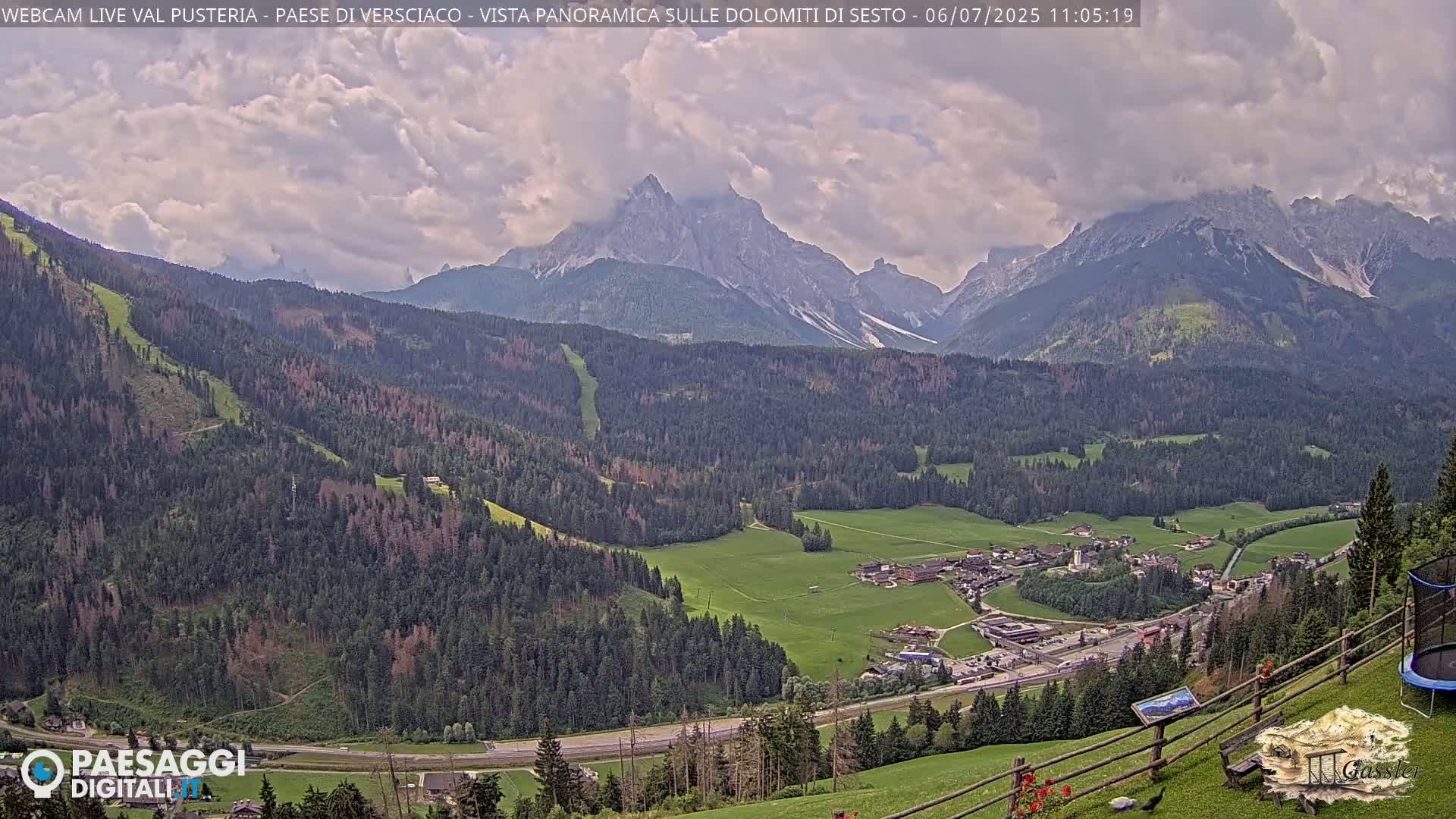 Val Pusteria (Puster Valley), Versciaco Vierschach Village & 3 Zinnen Dolomites Mountain View Live Cam - South Tyrol (Bolzano) , Trentino-South Tyrol (Trentino-Alto Adige/Südtirol), Italy