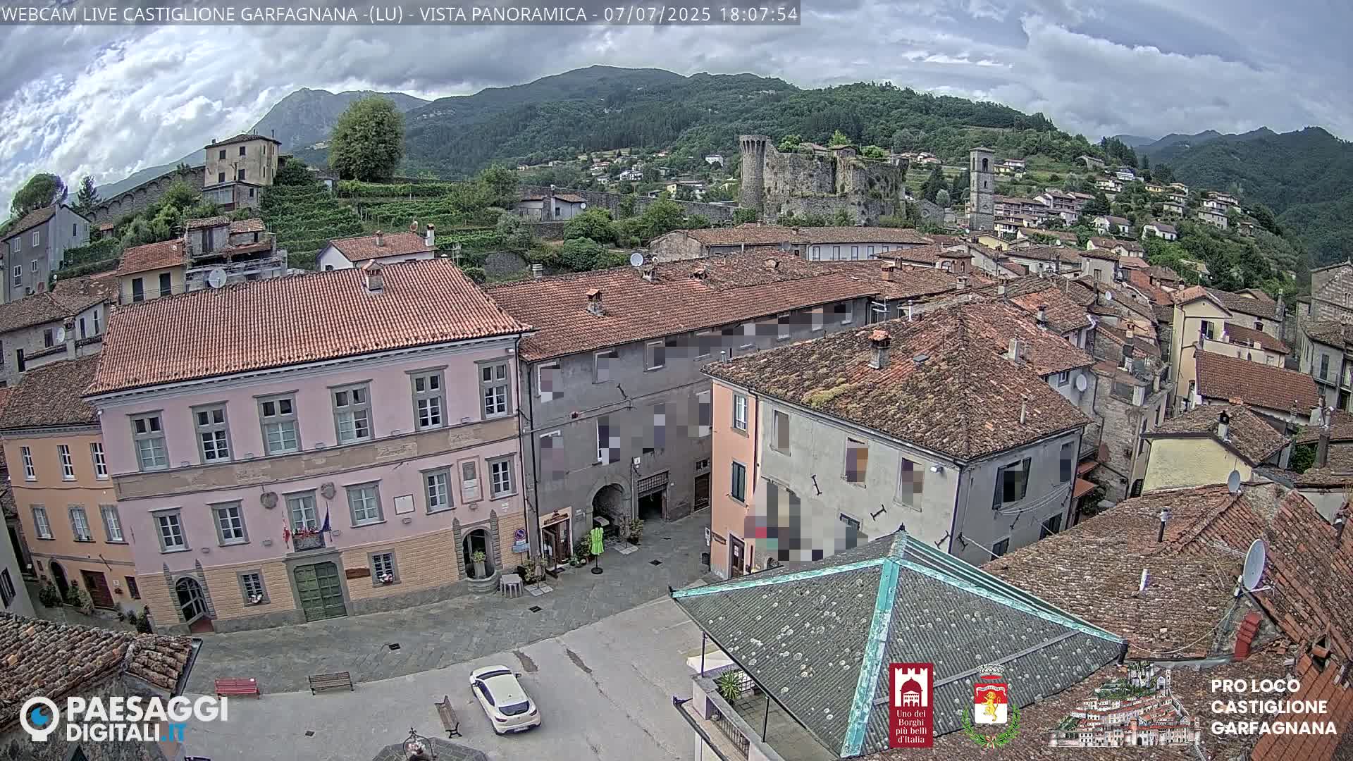 Val Pusteria (Puster Valley), Versciaco Vierschach Village & 3 Zinnen Dolomites Mountain View Live Cam - South Tyrol (Bolzano) , Trentino-South Tyrol (Trentino-Alto Adige/Südtirol), Italy