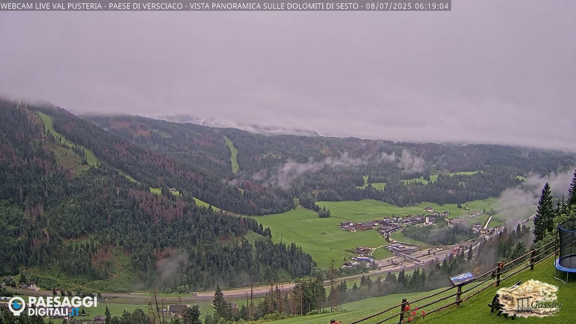 Val Pusteria (Puster Valley), Versciaco Vierschach Village & 3 Zinnen Dolomites Mountain View Live Cam - South Tyrol (Bolzano) , Trentino-South Tyrol (Trentino-Alto Adige/Südtirol), Italy