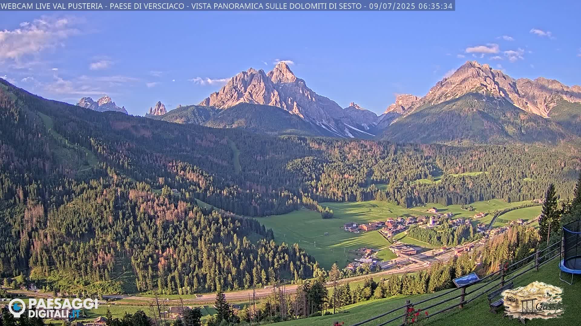 Val Pusteria (Puster Valley), Versciaco Vierschach Village & 3 Zinnen Dolomites Mountain View Live Cam - South Tyrol (Bolzano) , Trentino-South Tyrol (Trentino-Alto Adige/Südtirol), Italy