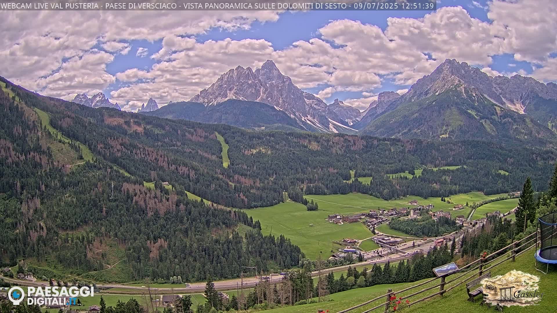 Val Pusteria (Puster Valley), Versciaco Vierschach Village & 3 Zinnen Dolomites Mountain View Live Cam - South Tyrol (Bolzano) , Trentino-South Tyrol (Trentino-Alto Adige/Südtirol), Italy