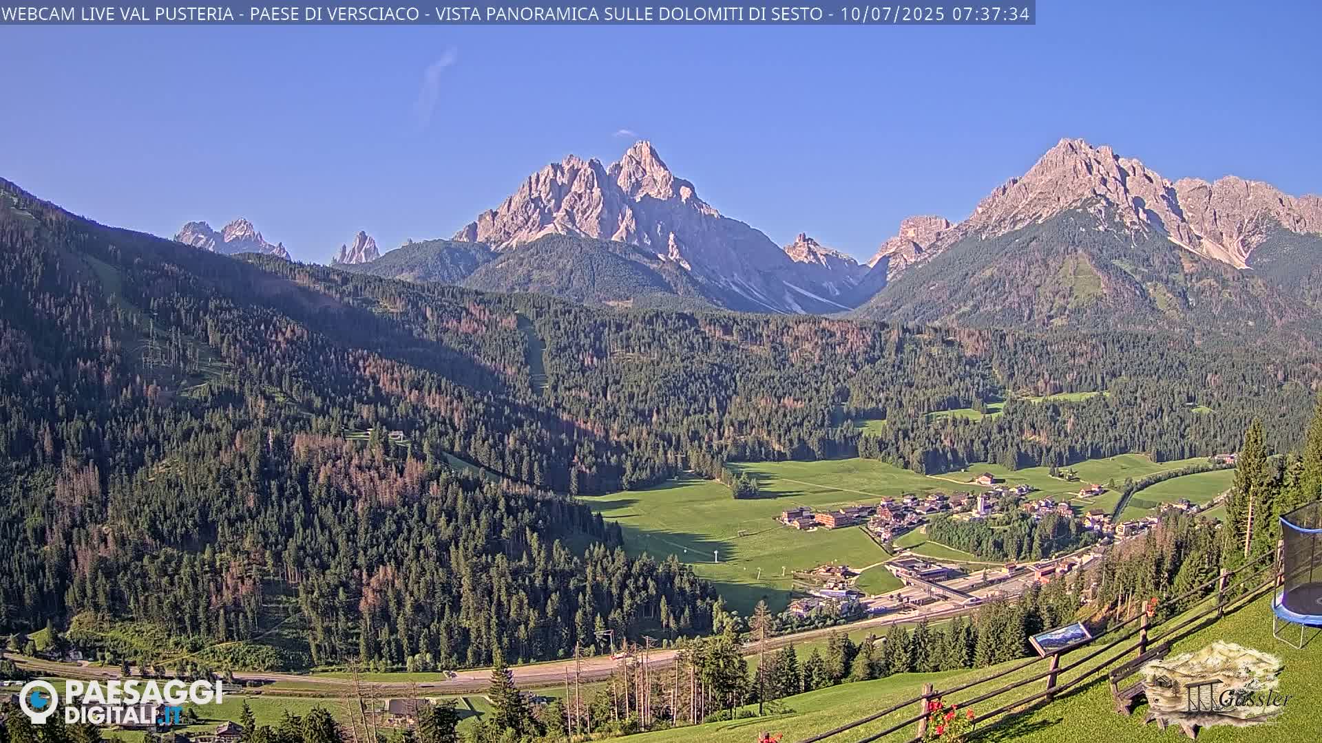 Val Pusteria (Puster Valley), Versciaco Vierschach Village & 3 Zinnen Dolomites Mountain View Live Cam - South Tyrol (Bolzano) , Trentino-South Tyrol (Trentino-Alto Adige/Südtirol), Italy