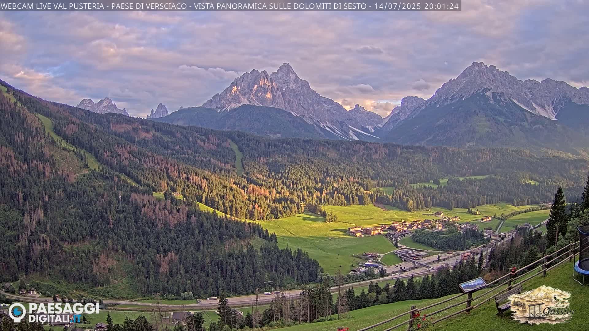 Val Pusteria (Puster Valley), Versciaco Vierschach Village & 3 Zinnen Dolomites Mountain View Live Cam - South Tyrol (Bolzano) , Trentino-South Tyrol (Trentino-Alto Adige/Südtirol), Italy