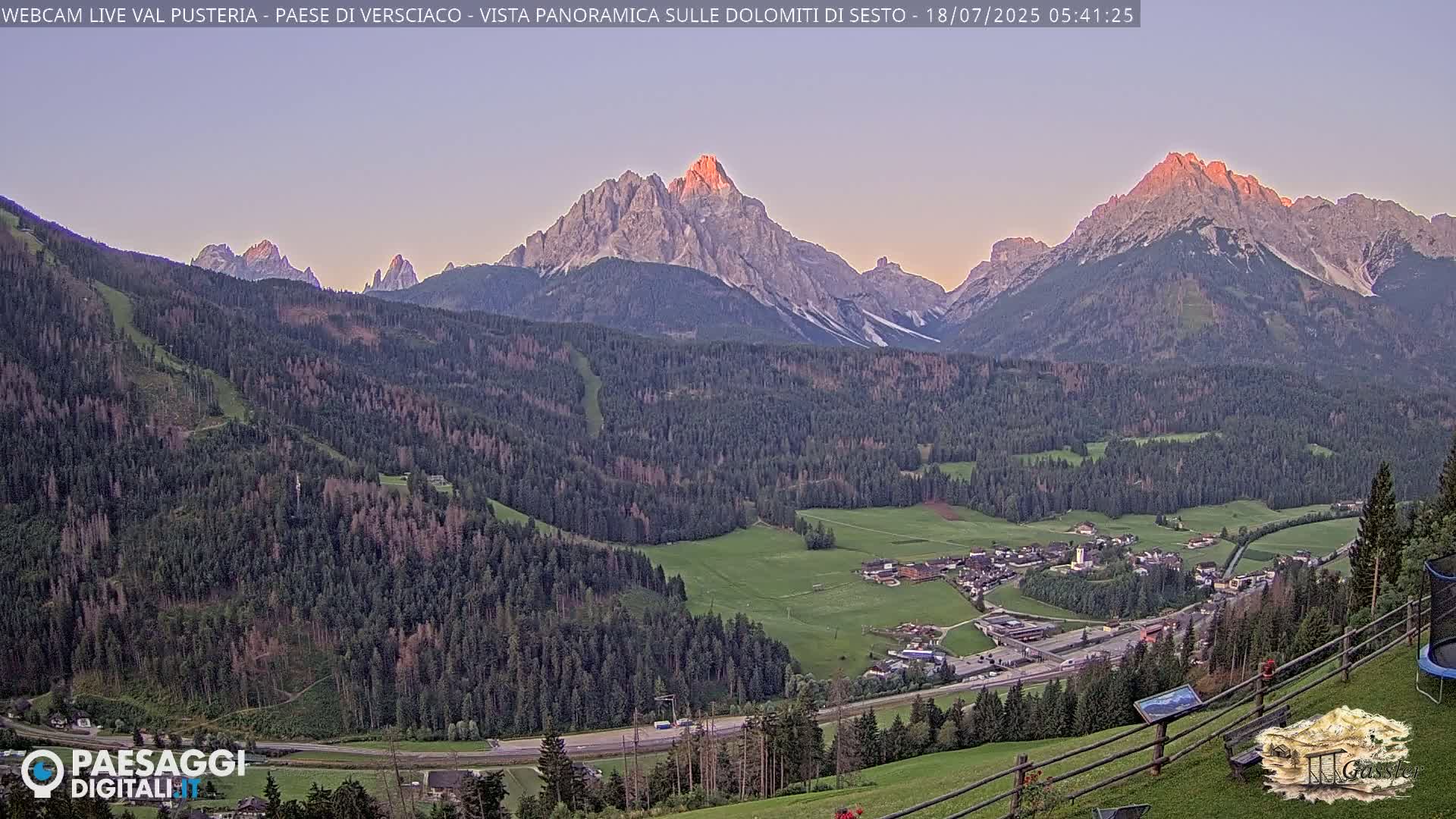 Val Pusteria (Puster Valley), Versciaco Vierschach Village & 3 Zinnen Dolomites Mountain View Live Cam - South Tyrol (Bolzano) , Trentino-South Tyrol (Trentino-Alto Adige/Südtirol), Italy