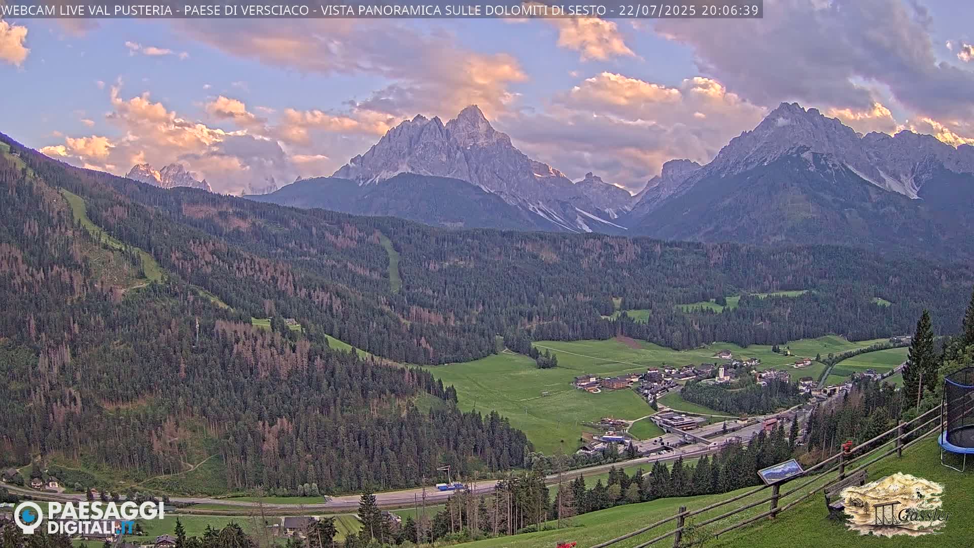 Val Pusteria (Puster Valley), Versciaco Vierschach Village & 3 Zinnen Dolomites Mountain View Live Cam - South Tyrol (Bolzano) , Trentino-South Tyrol (Trentino-Alto Adige/Südtirol), Italy