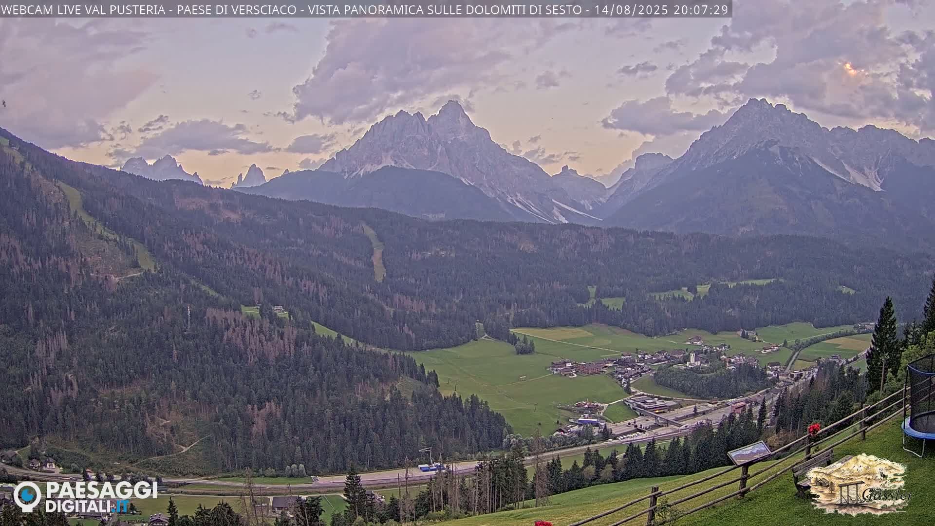 Val Pusteria (Puster Valley), Versciaco Vierschach Village & 3 Zinnen Dolomites Mountain View Live Cam - South Tyrol (Bolzano) , Trentino-South Tyrol (Trentino-Alto Adige/Südtirol), Italy