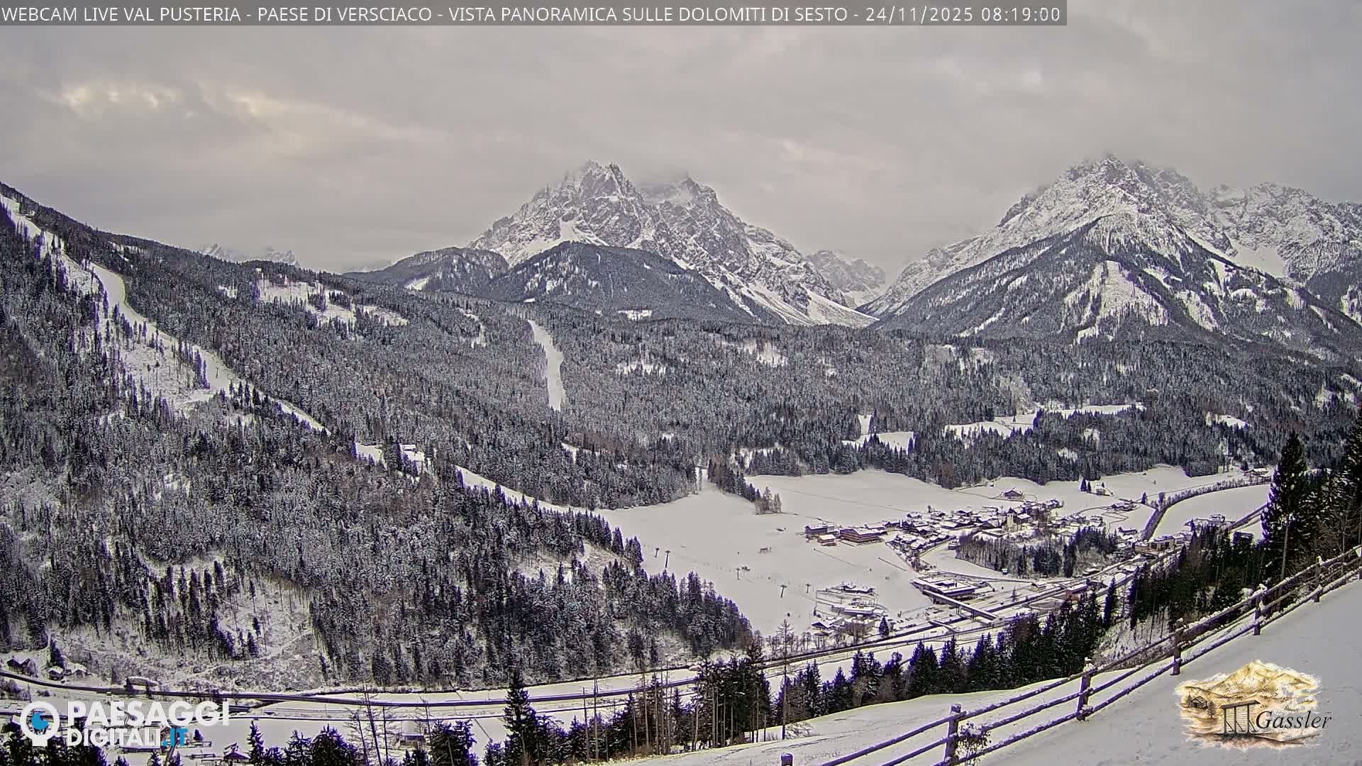 Val Pusteria (Puster Valley), Versciaco Vierschach Village & 3 Zinnen Dolomites Mountain View Live Cam - South Tyrol (Bolzano) , Trentino-South Tyrol (Trentino-Alto Adige/Südtirol), Italy