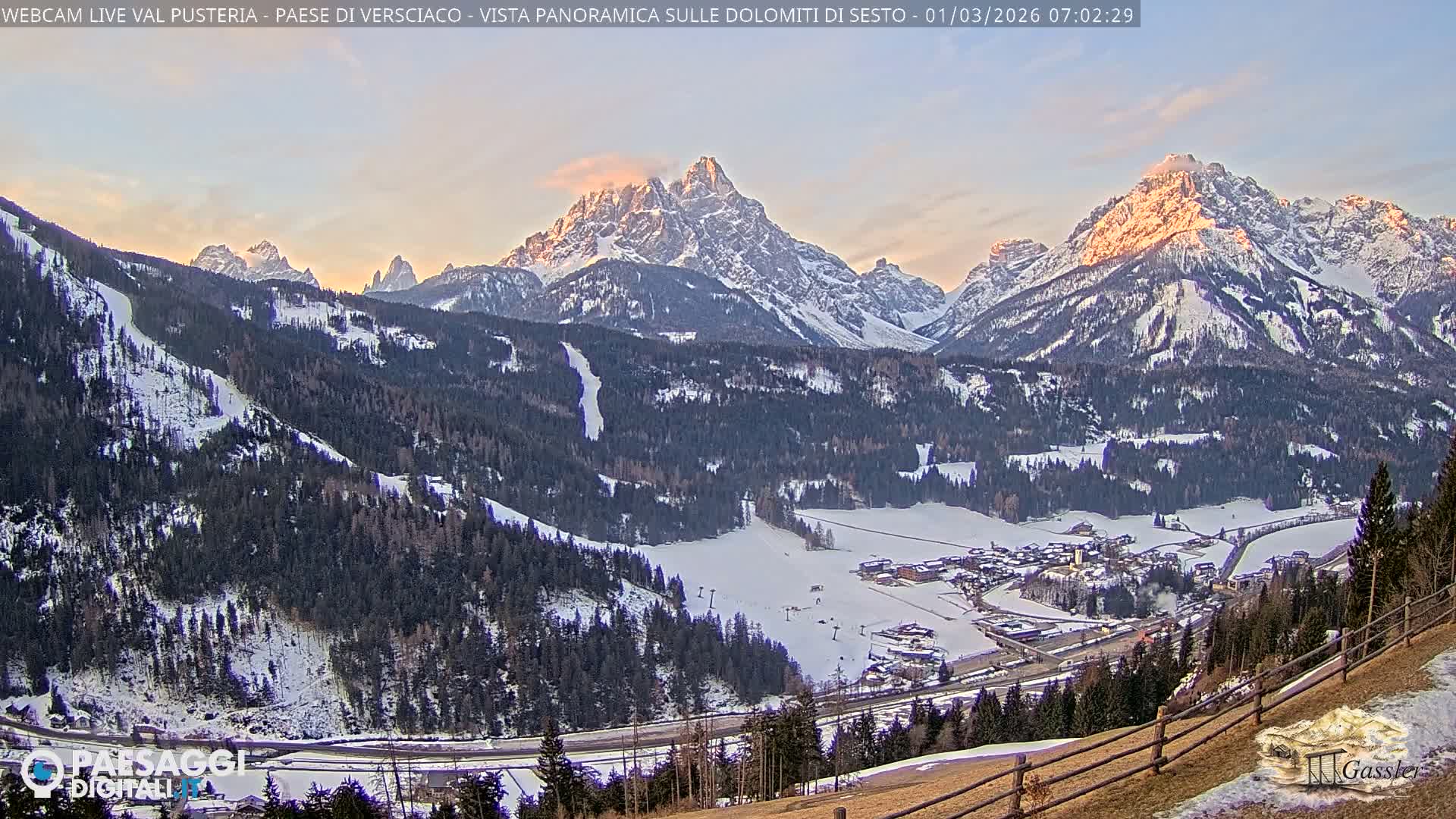 Val Pusteria (Puster Valley), Versciaco Vierschach Village & 3 Zinnen Dolomites Mountain View Live Cam - South Tyrol (Bolzano) , Trentino-South Tyrol (Trentino-Alto Adige/Südtirol), Italy
