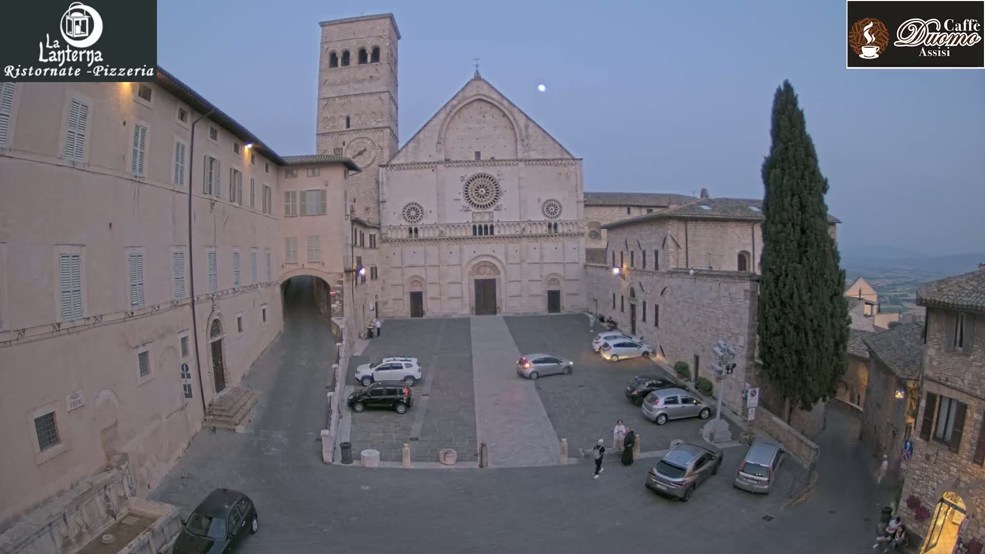 Assisi, San Rufino Square Live Cam -  Perugia, Umbria, Italy