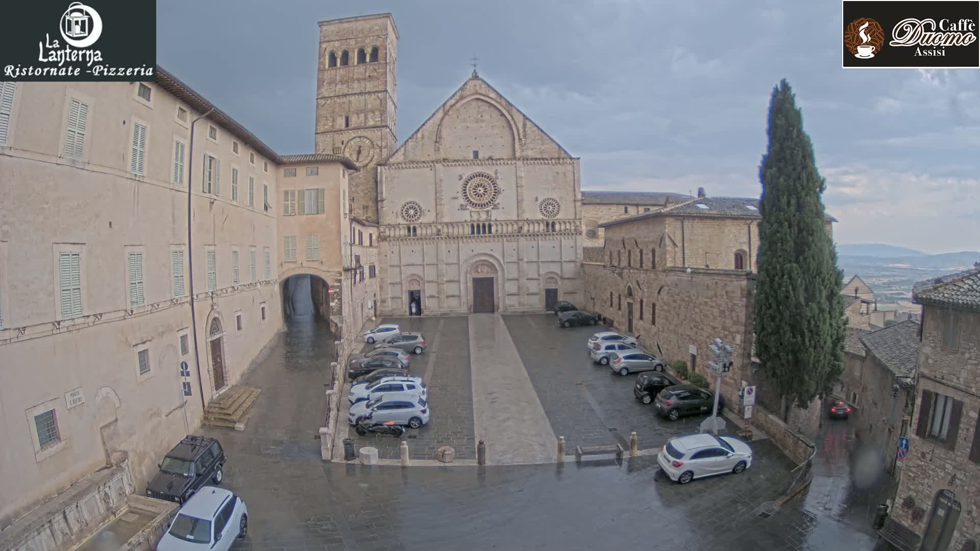Assisi, San Rufino Square Live Cam -  Perugia, Umbria, Italy