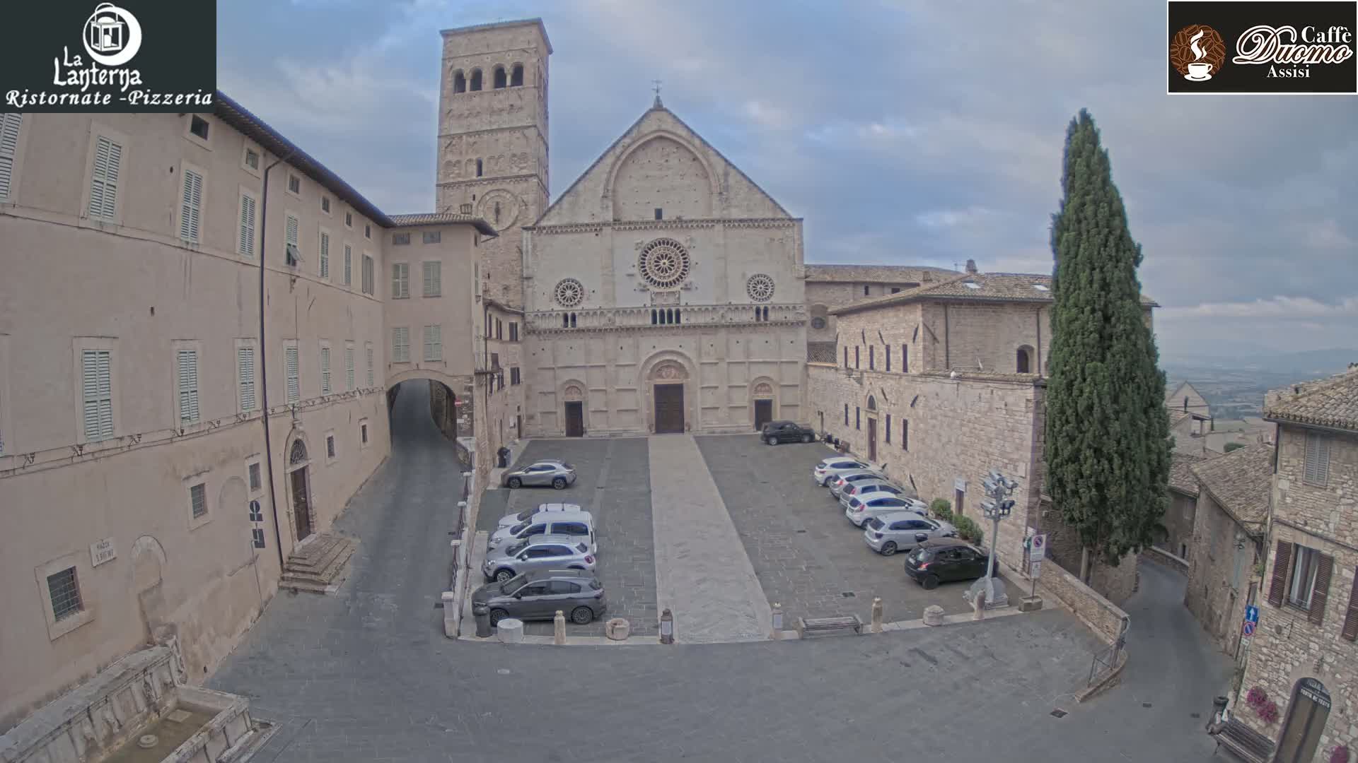 Assisi, San Rufino Square Live Cam -  Perugia, Umbria, Italy