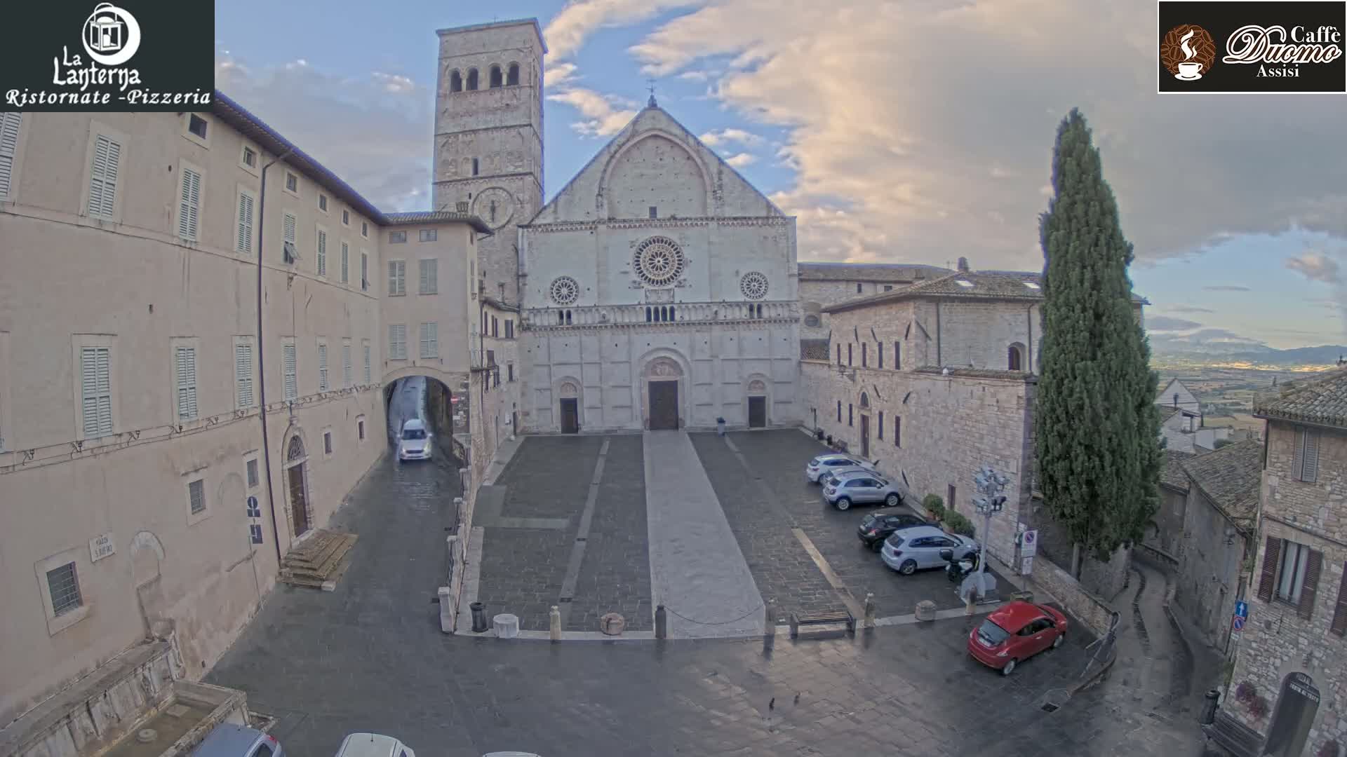 Assisi, San Rufino Square Live Cam -  Perugia, Umbria, Italy