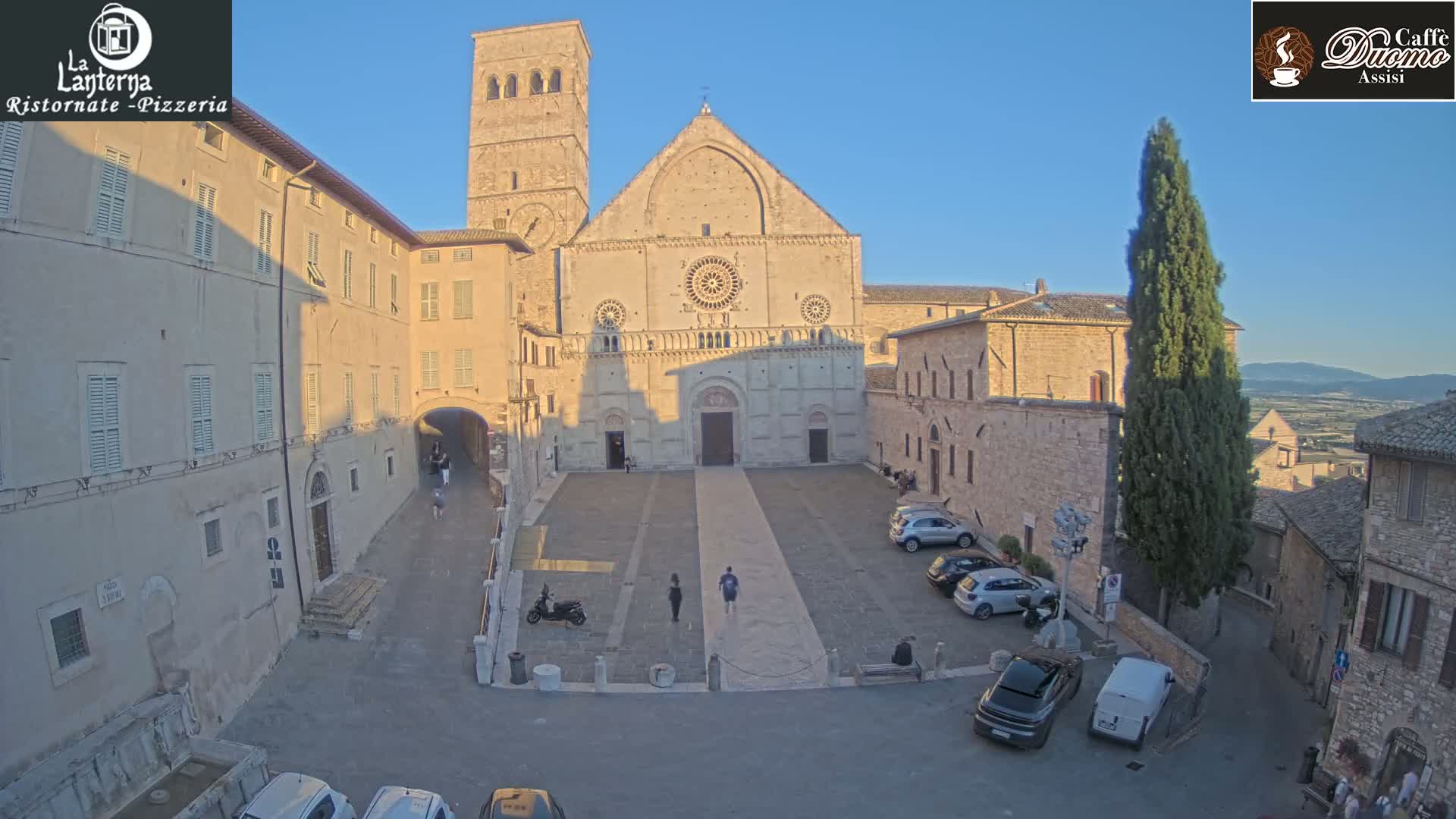 Assisi, San Rufino Square Live Cam -  Perugia, Umbria, Italy