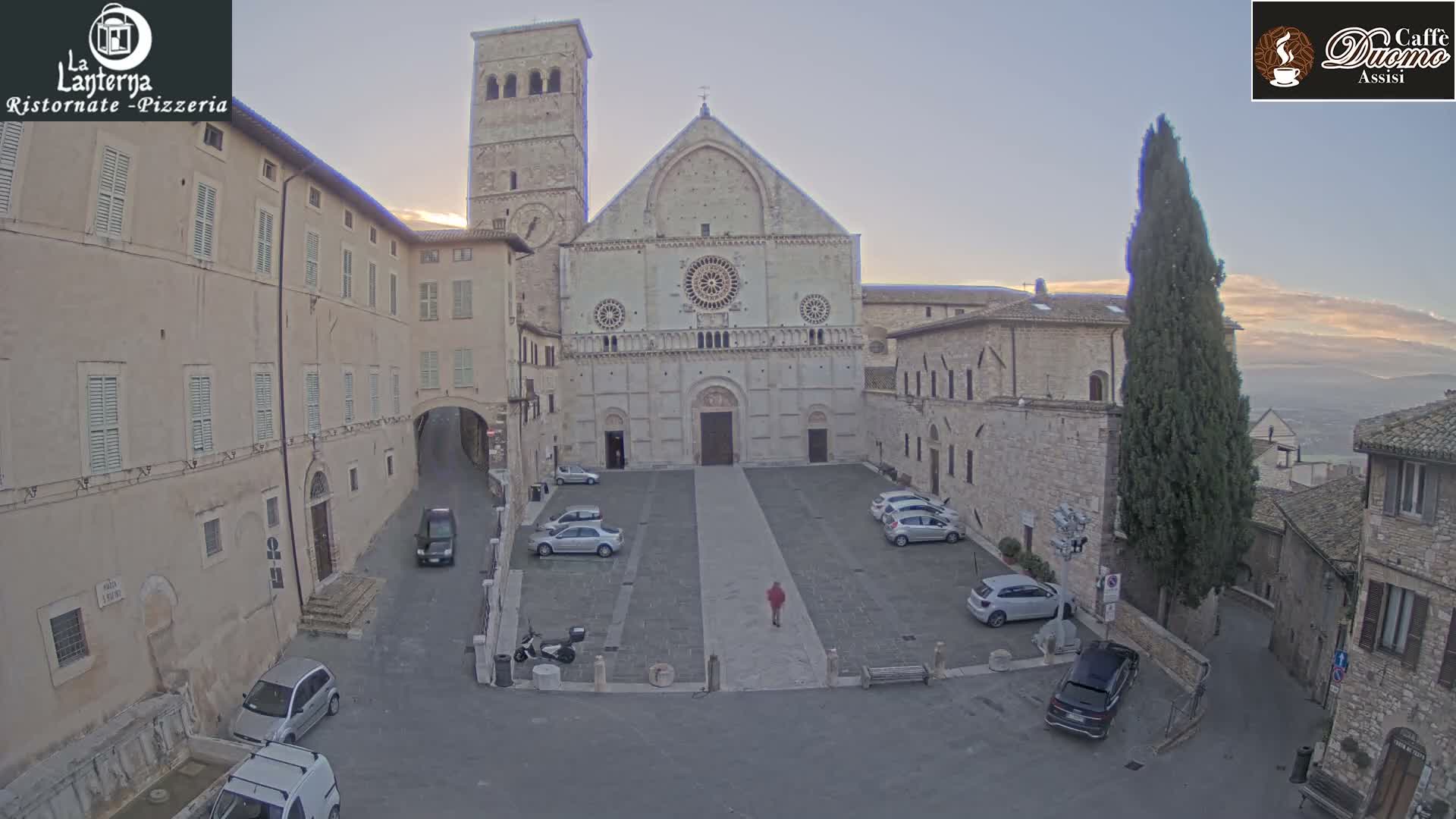 Assisi, San Rufino Square Live Cam -  Perugia, Umbria, Italy