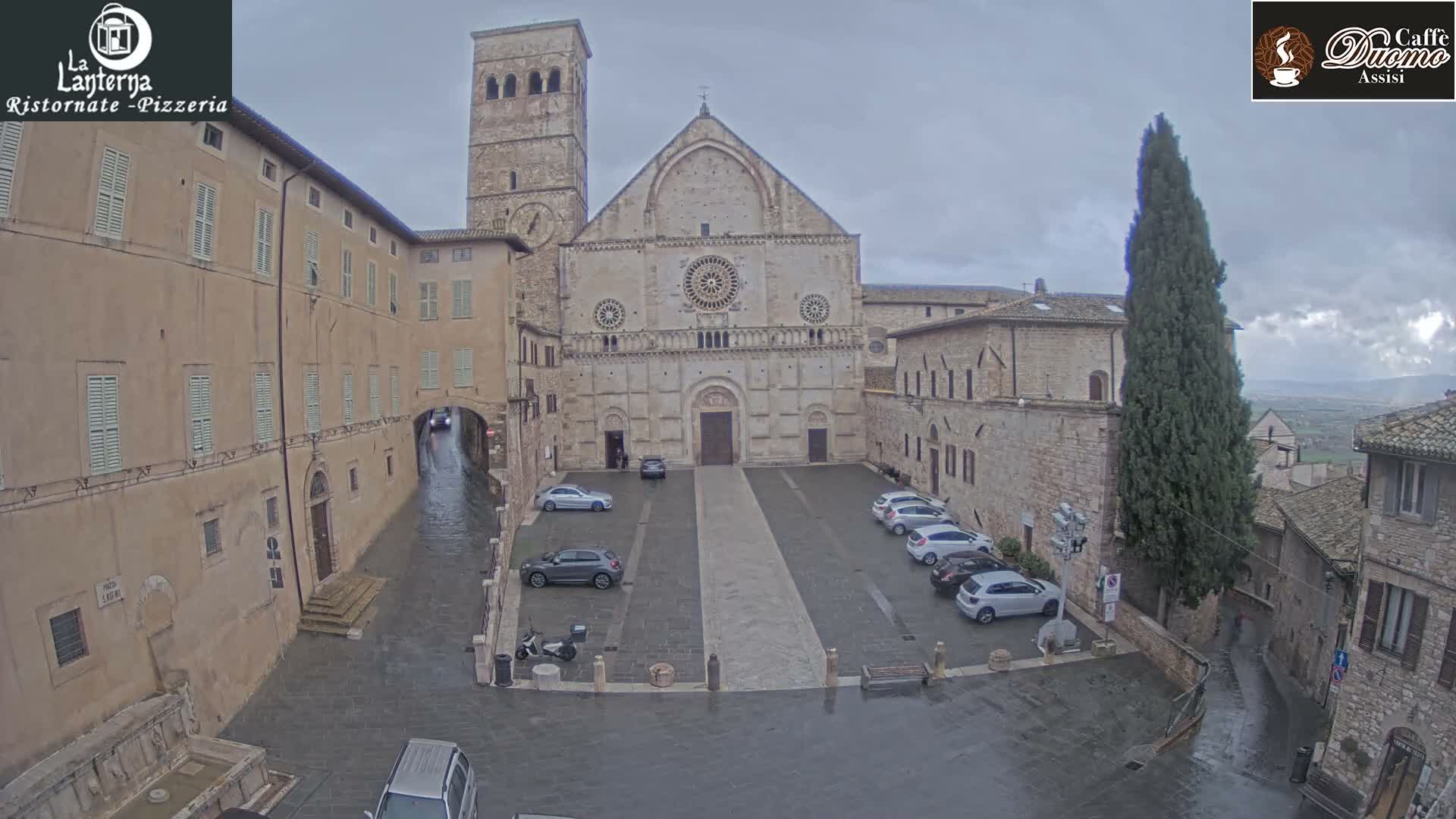 Assisi, San Rufino Square Live Cam -  Perugia, Umbria, Italy