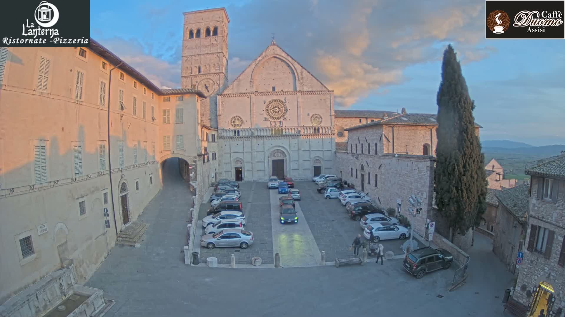 Assisi, San Rufino Square Live Cam -  Perugia, Umbria, Italy