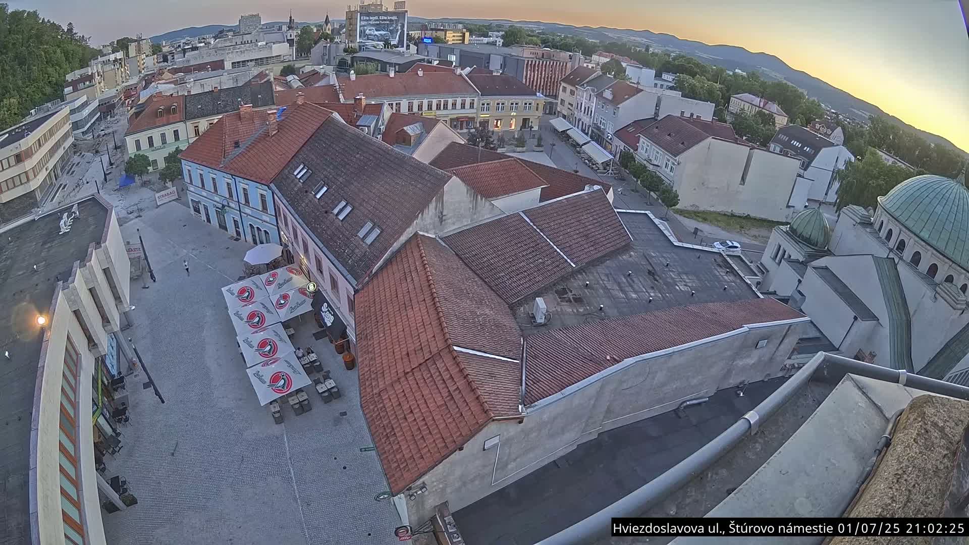 Trenčín Hviezdoslavova ul. Street &. Štúrovo Námestie Square West View Skyline Live Cam -  Trencin, Okres Trencin, Slovakia