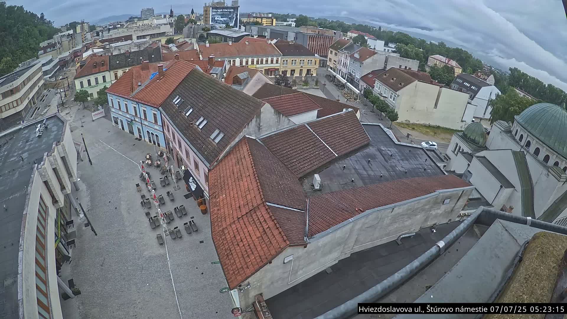 Trenčín Hviezdoslavova ul. Street &. Štúrovo Námestie Square West View Skyline Live Cam -  Trencin, Okres Trencin, Slovakia