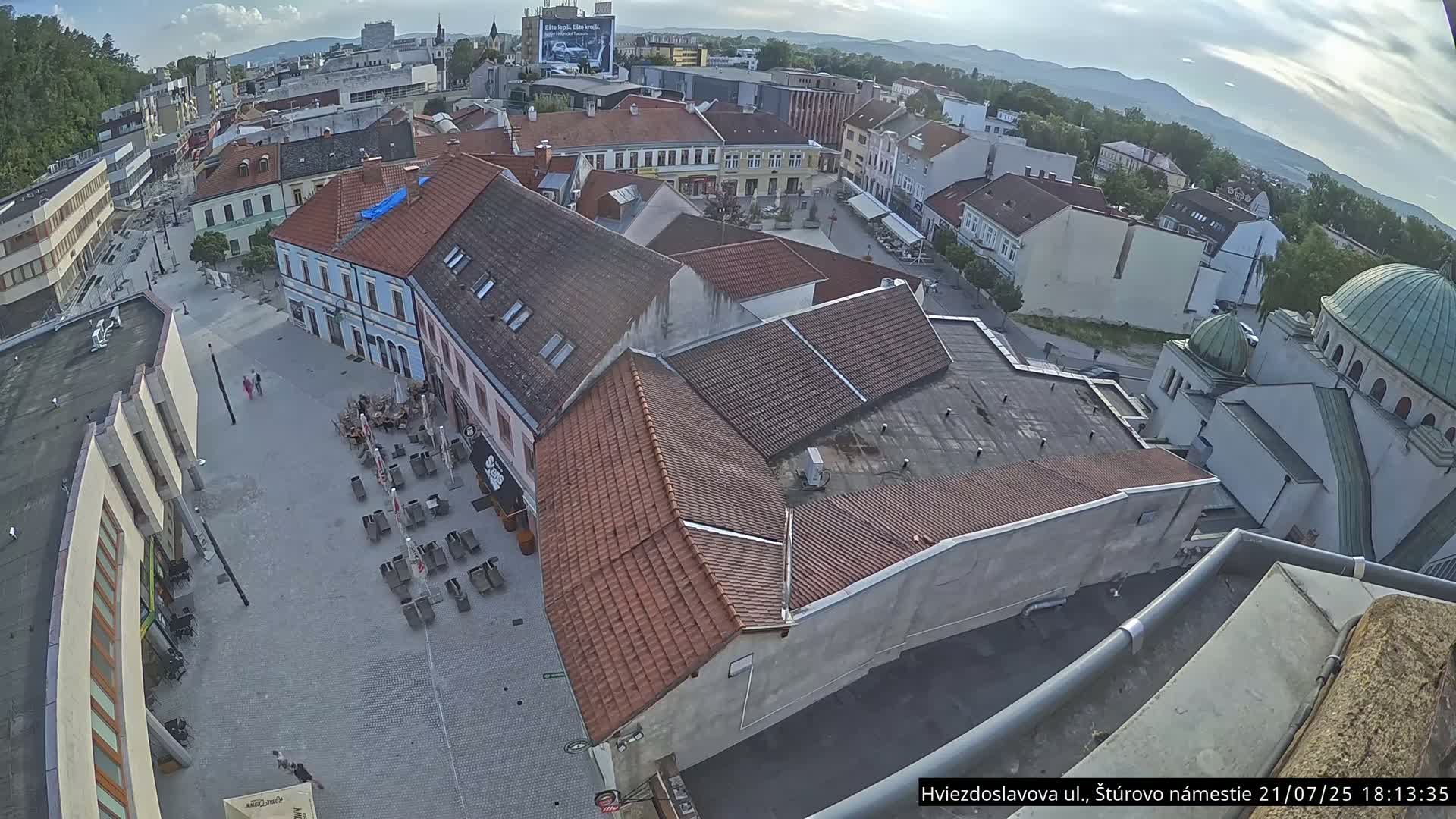 Trenčín Hviezdoslavova ul. Street &. Štúrovo Námestie Square West View Skyline Live Cam -  Trencin, Okres Trencin, Slovakia