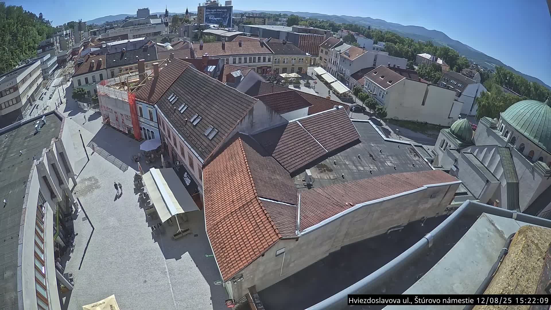 Trenčín Hviezdoslavova ul. Street &. Štúrovo Námestie Square West View Skyline Live Cam -  Trencin, Okres Trencin, Slovakia