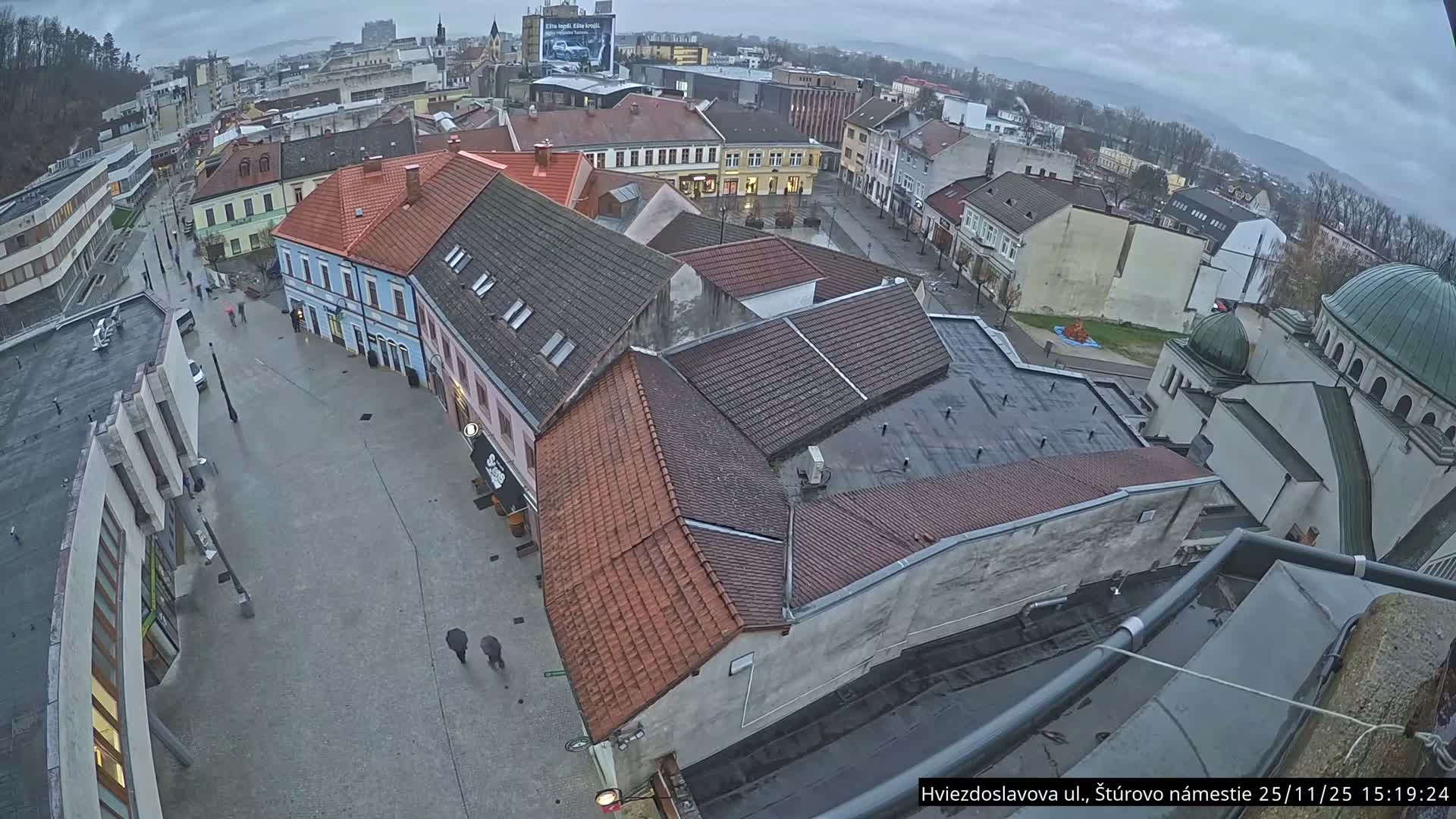 Trenčín Hviezdoslavova ul. Street &. Štúrovo Námestie Square West View Skyline Live Cam -  Trencin, Okres Trencin, Slovakia