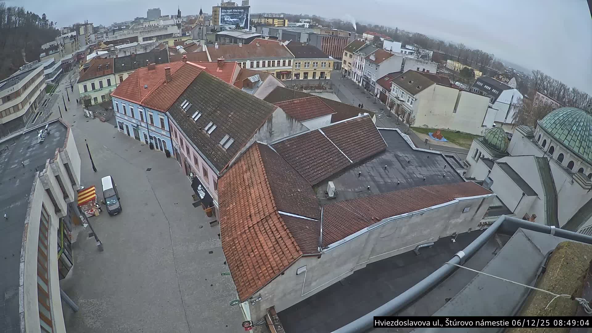 Trenčín Hviezdoslavova ul. Street &. Štúrovo Námestie Square West View Skyline Live Cam -  Trencin, Okres Trencin, Slovakia