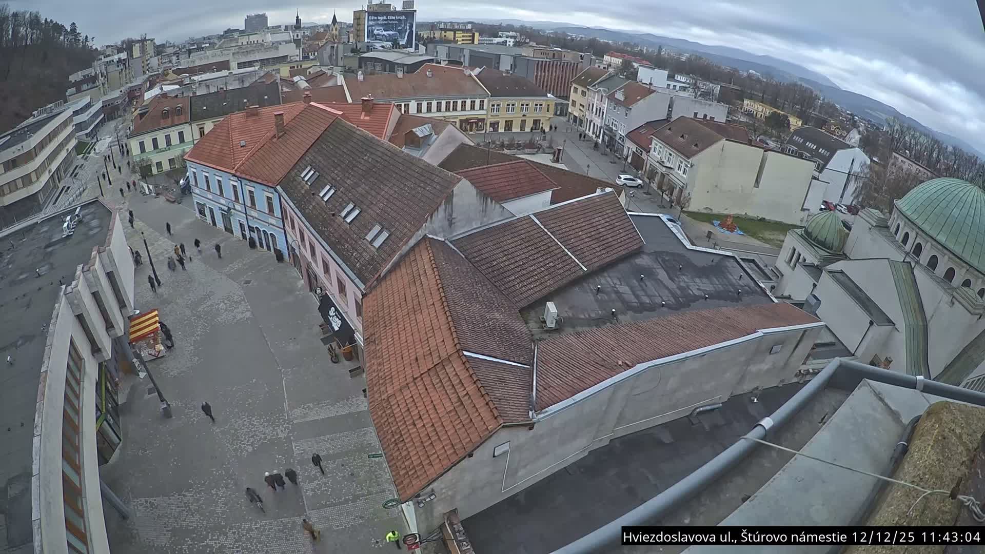 Trenčín Hviezdoslavova ul. Street &. Štúrovo Námestie Square West View Skyline Live Cam -  Trencin, Okres Trencin, Slovakia