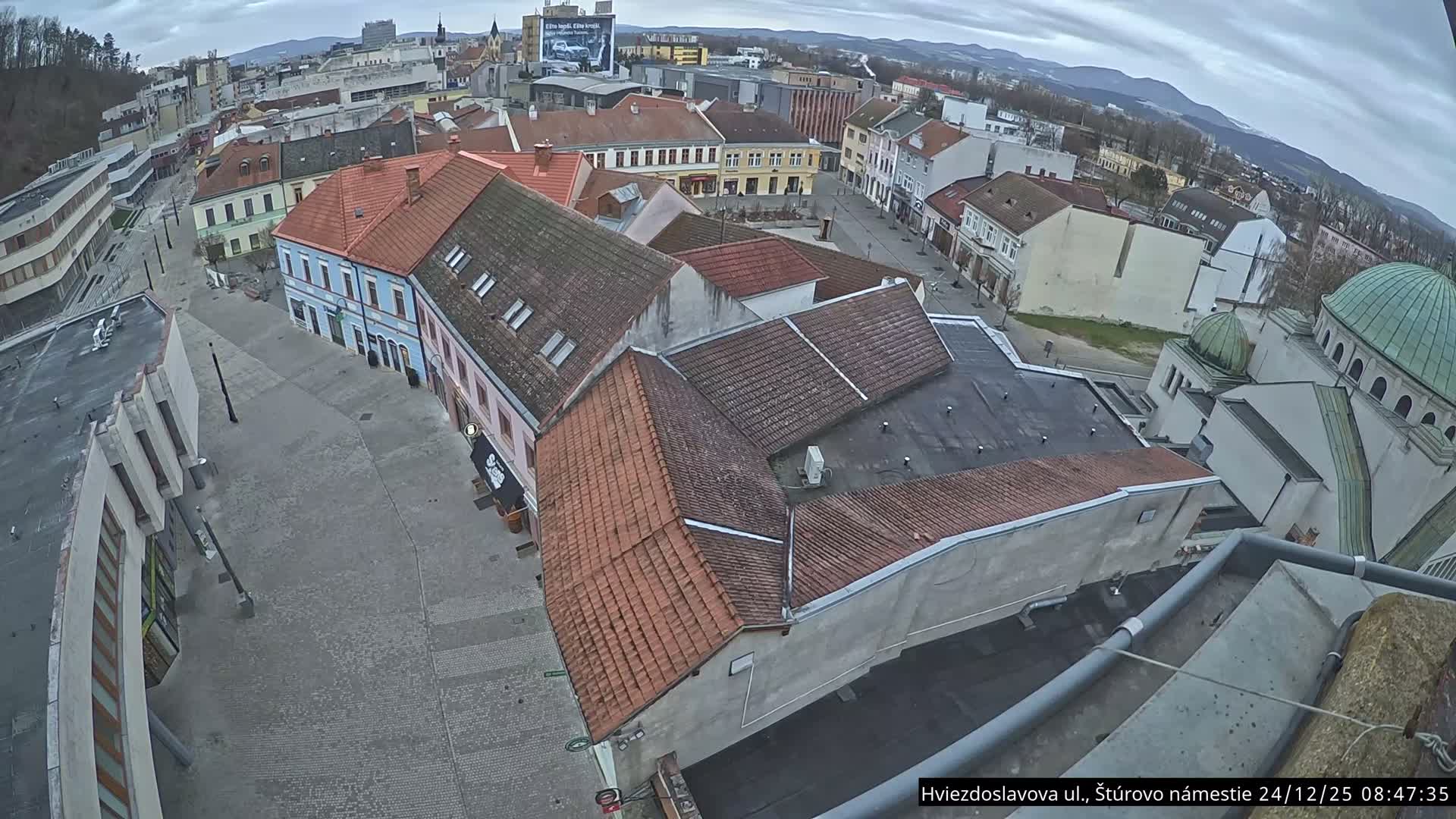 Trenčín Hviezdoslavova ul. Street &. Štúrovo Námestie Square West View Skyline Live Cam -  Trencin, Okres Trencin, Slovakia