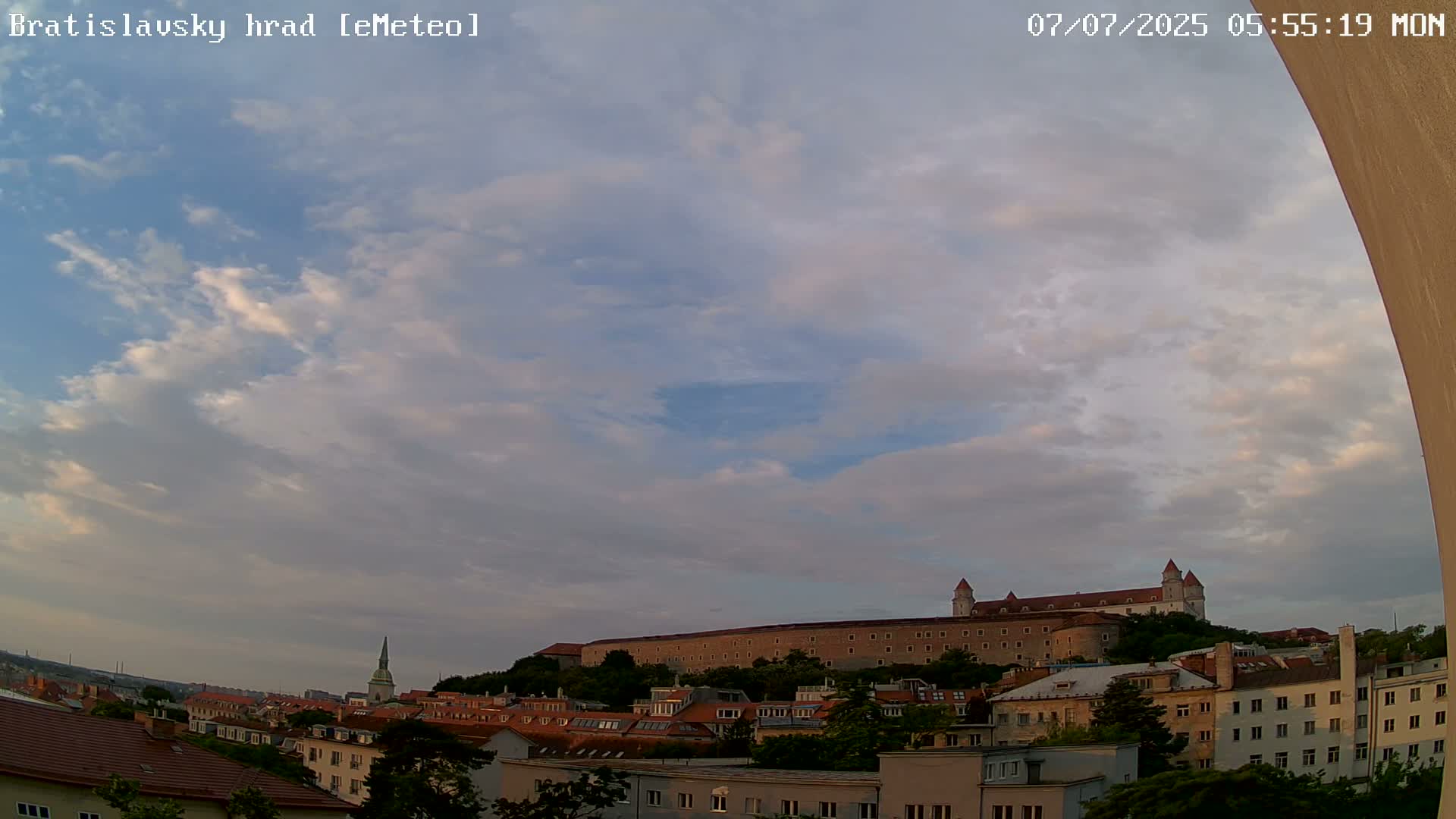 Bratislava, Bratislavský hrad (Bratislava Castle) South View Live Cam - Stare Mesto, Okres Bratislava I, Bratislava, Slovakia