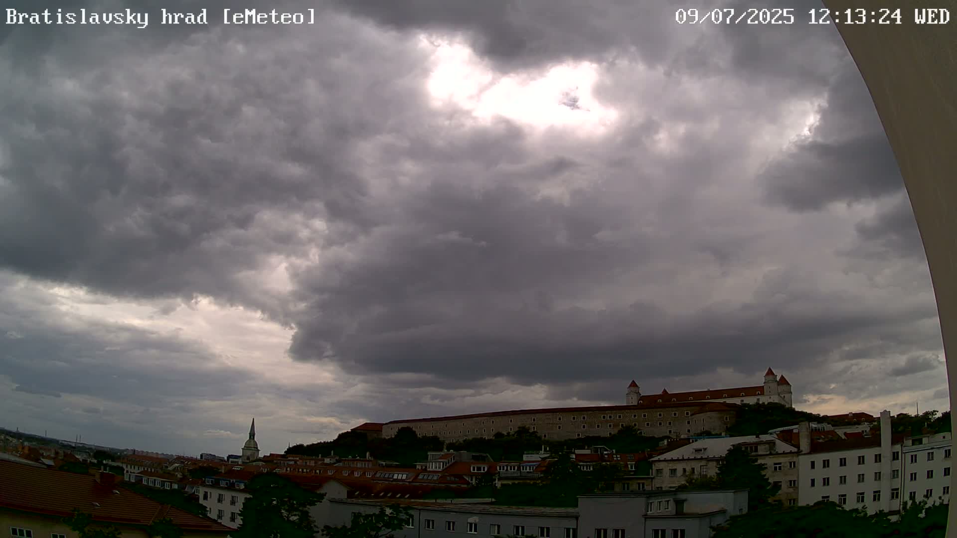 Bratislava, Bratislavský hrad (Bratislava Castle) South View Live Cam - Stare Mesto, Okres Bratislava I, Bratislava, Slovakia